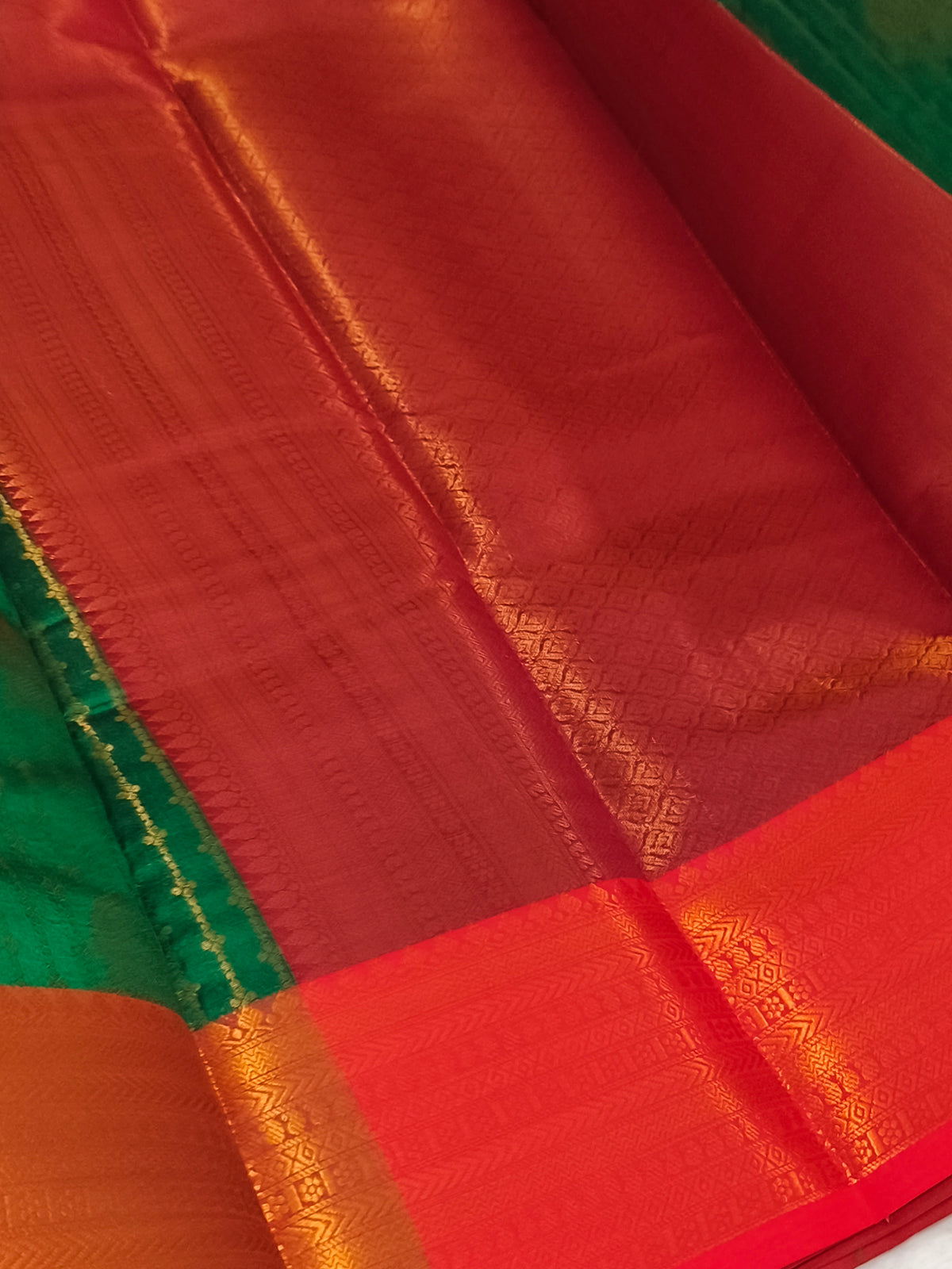 Kanchipuram vairaoosi Soft Silk Saree (Green)