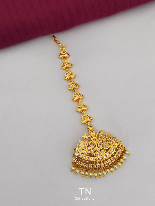 Micro gold plated Traditional Nethichuddi Tikka