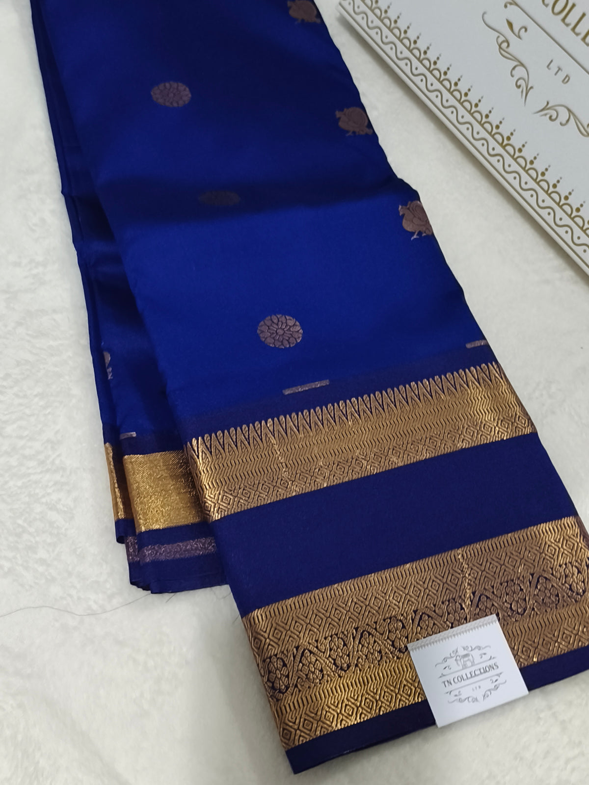 Trendy Semi Soft Silk Saree with contrast blouse and rich pallu