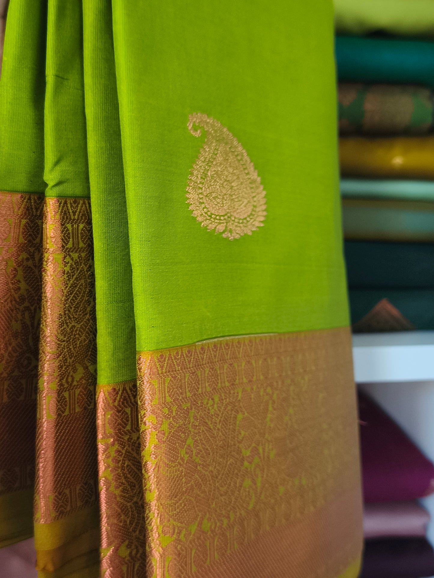 Kanchi Semi silk saree with contrast blouse and pallu.