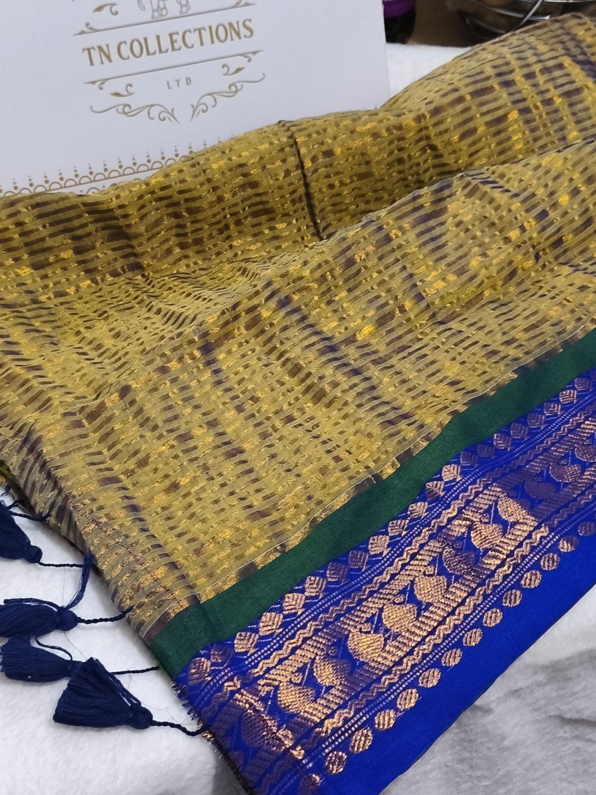 Kerala Special Mul Cotton Saree with Kanchi Border