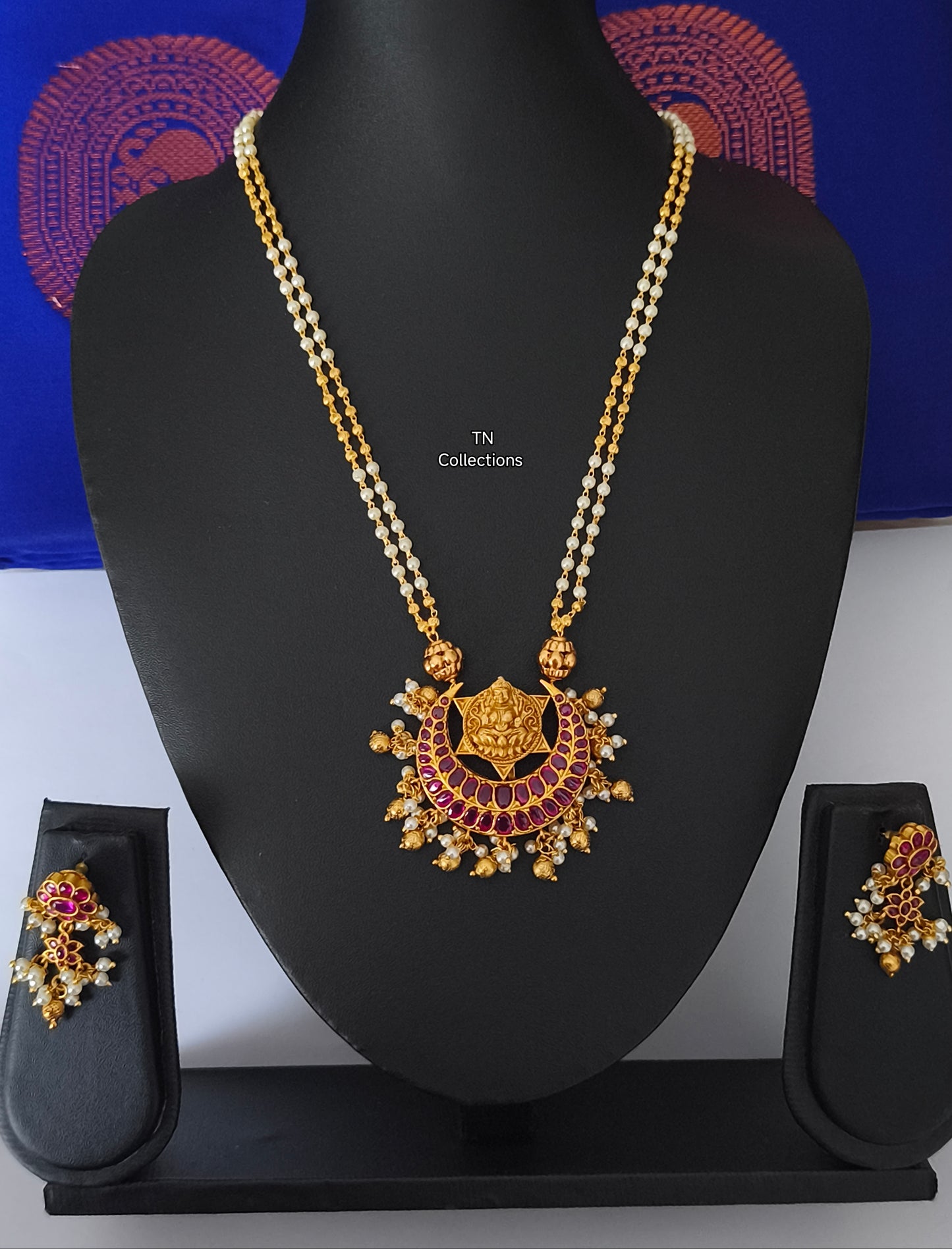 Matte Finish Real kemp stone Necklace set