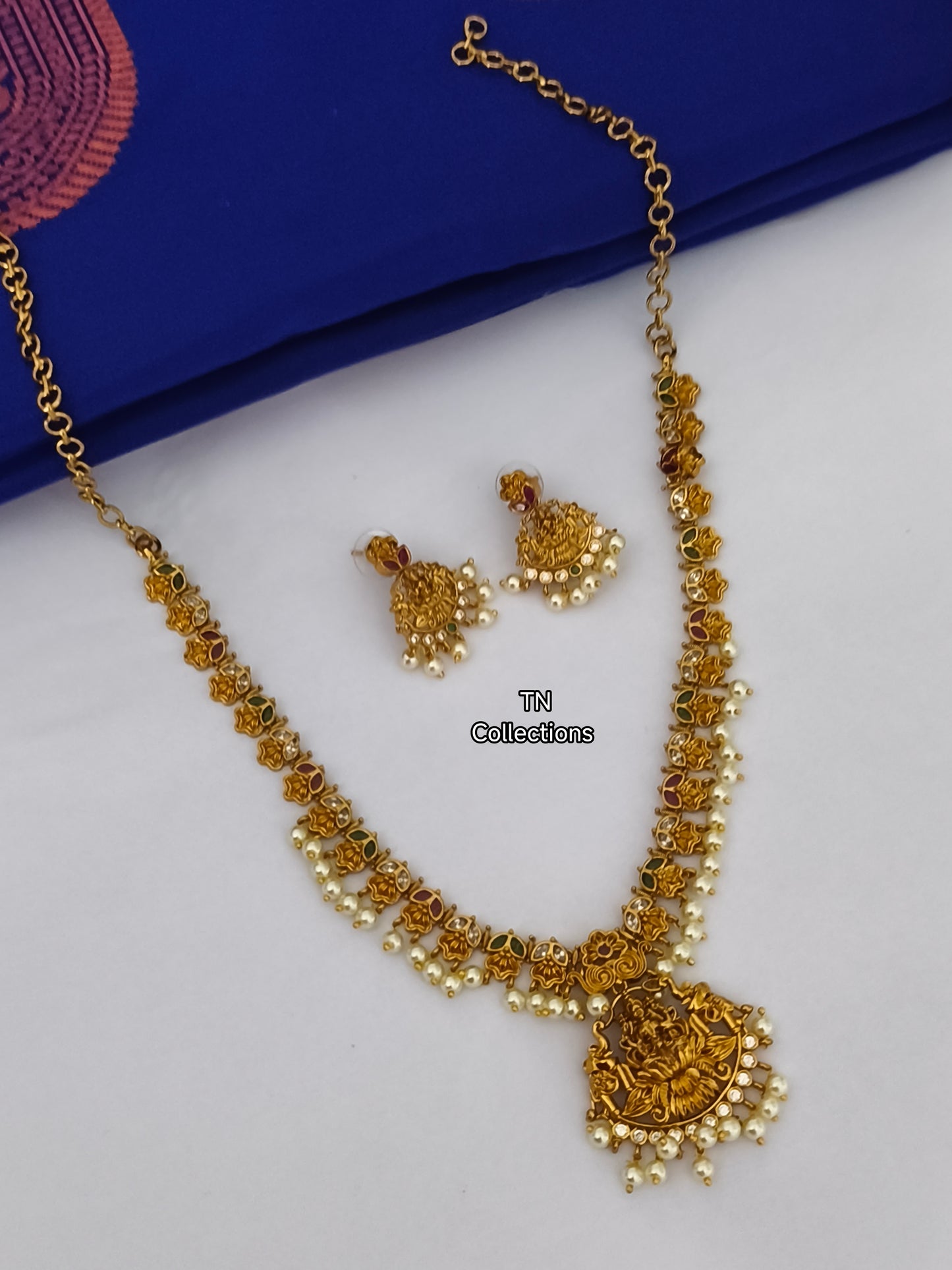 Antique Matte Finish Luxmi Necklace Set