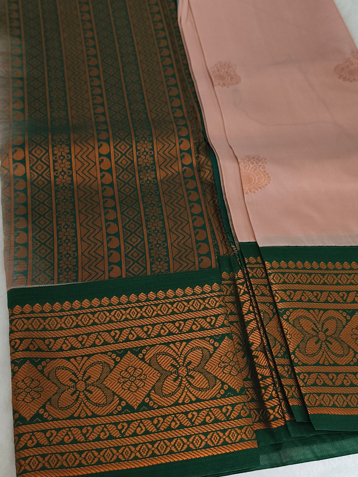 Korvai Premium soft silk saree