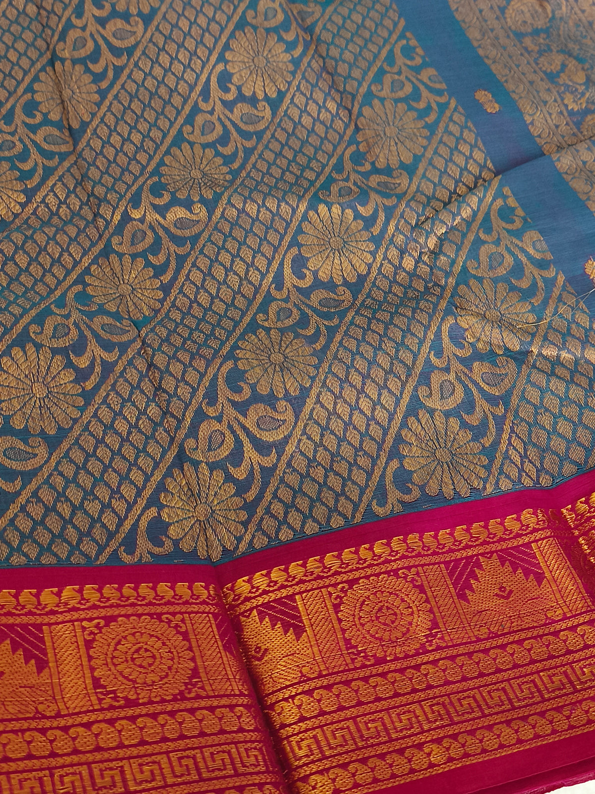 Grand Pure Kanchi Cotton Saree with Rich Pallu (Dual shaded)
