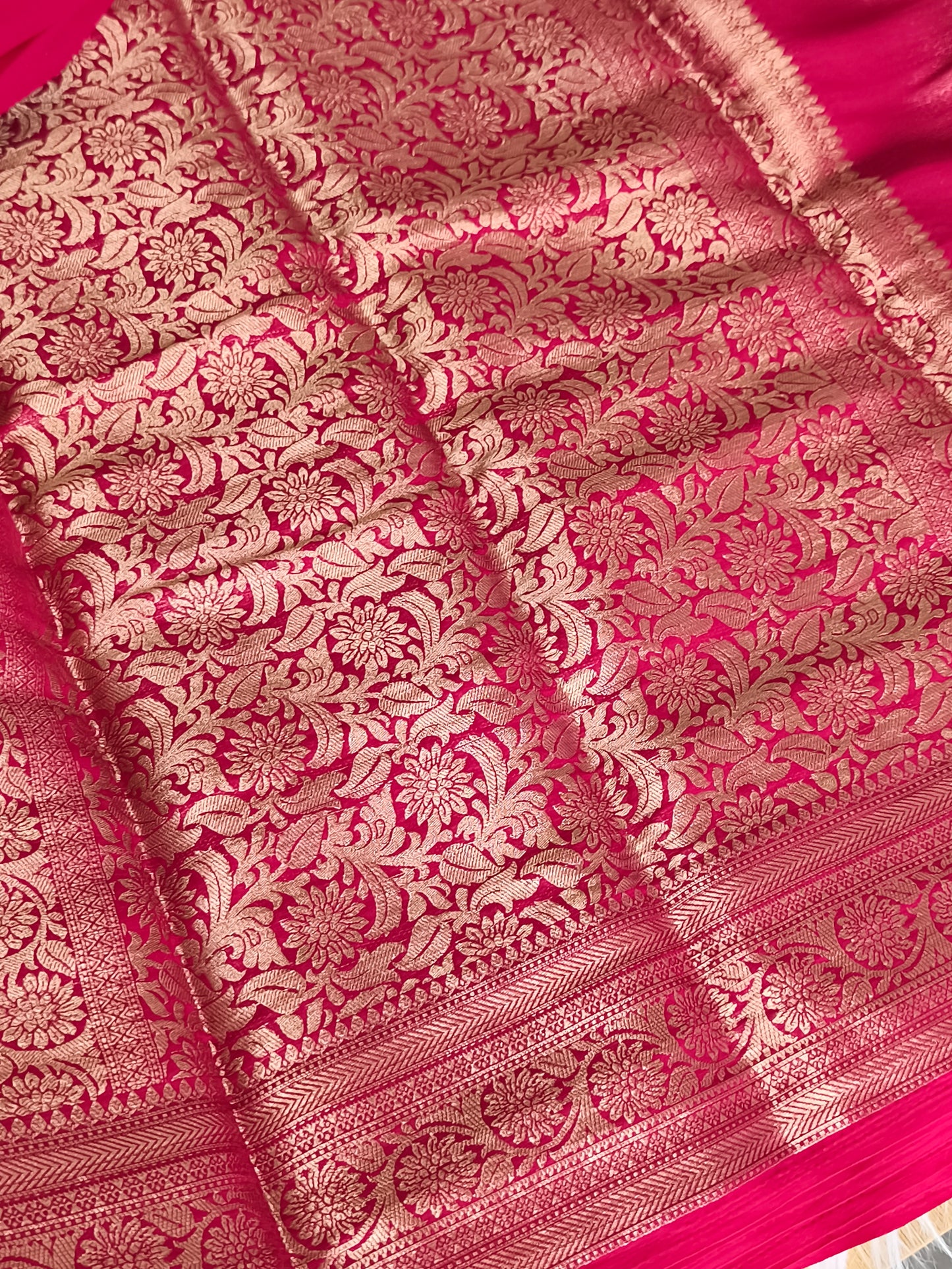 Premium Chiffon Georgette saree (Hot Pink)