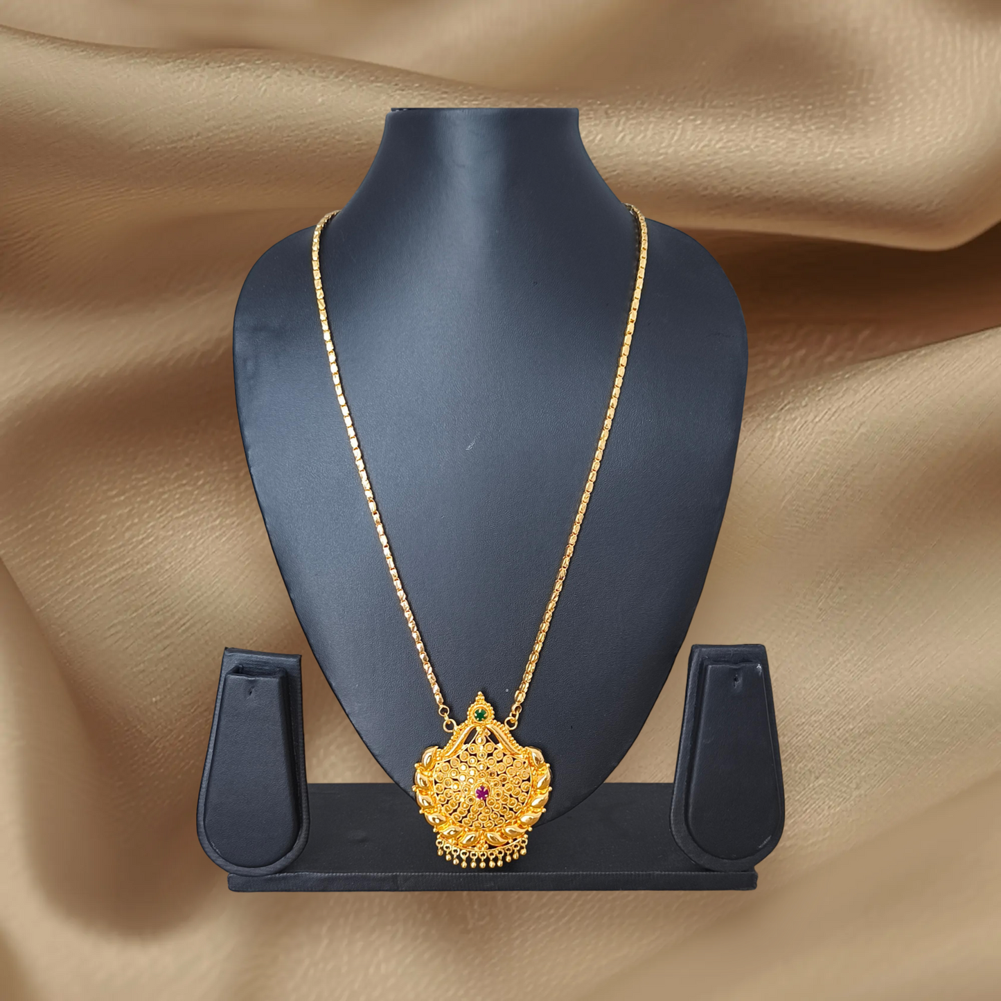 Micro gold Chain with Pendant