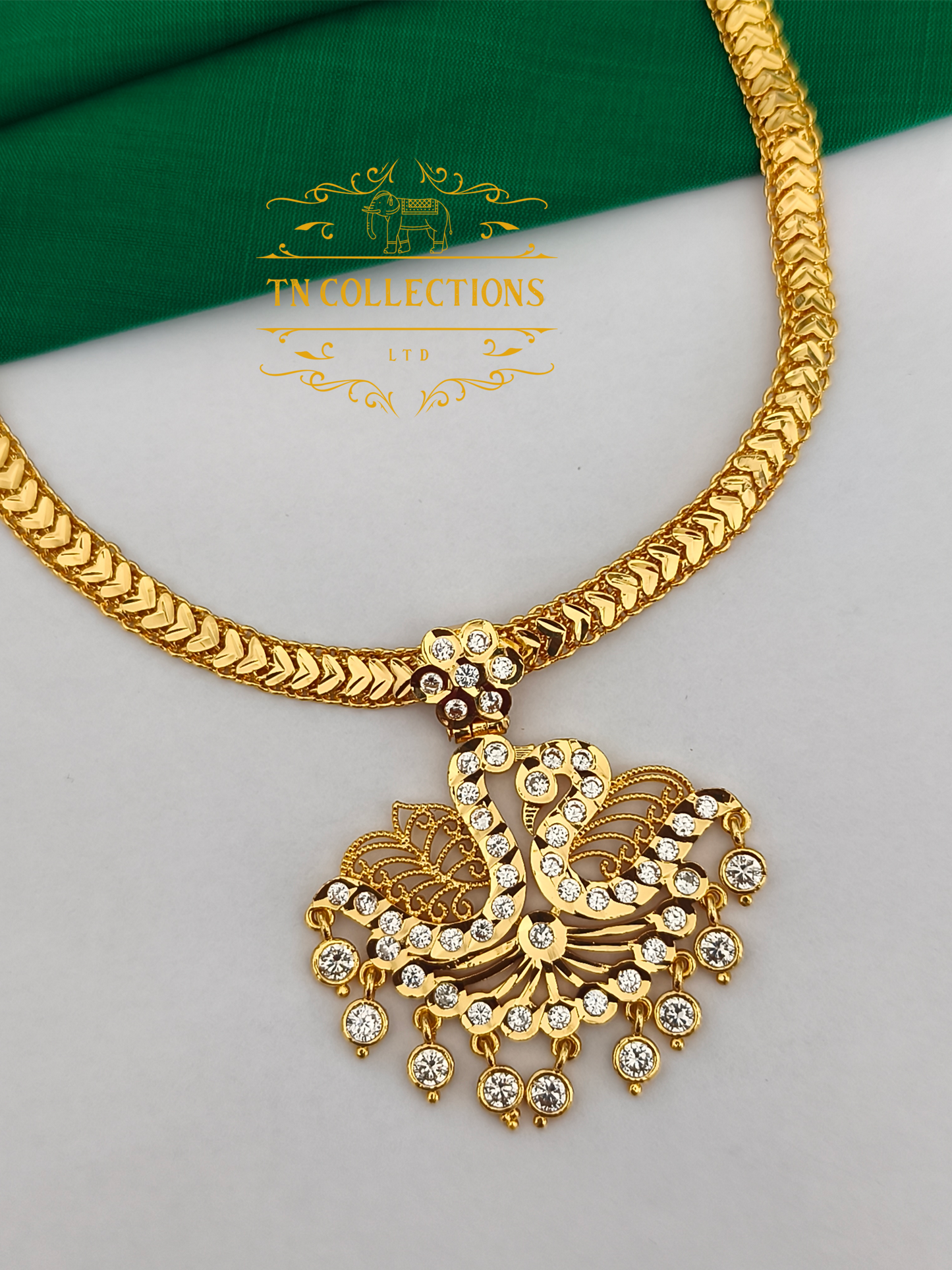 Gold polish impon Attiyal (Full white stones)