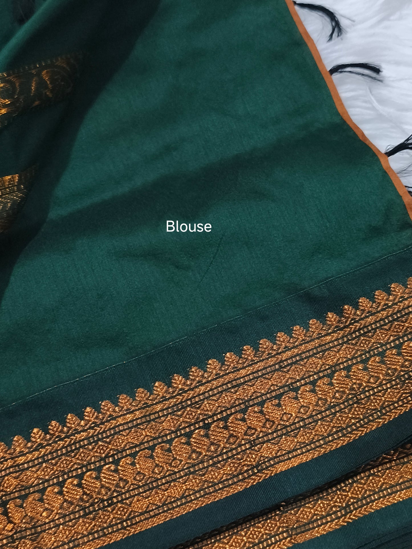 Stunning Kalyani cotton Pattu Saree with contrast blouse and rich pallu
