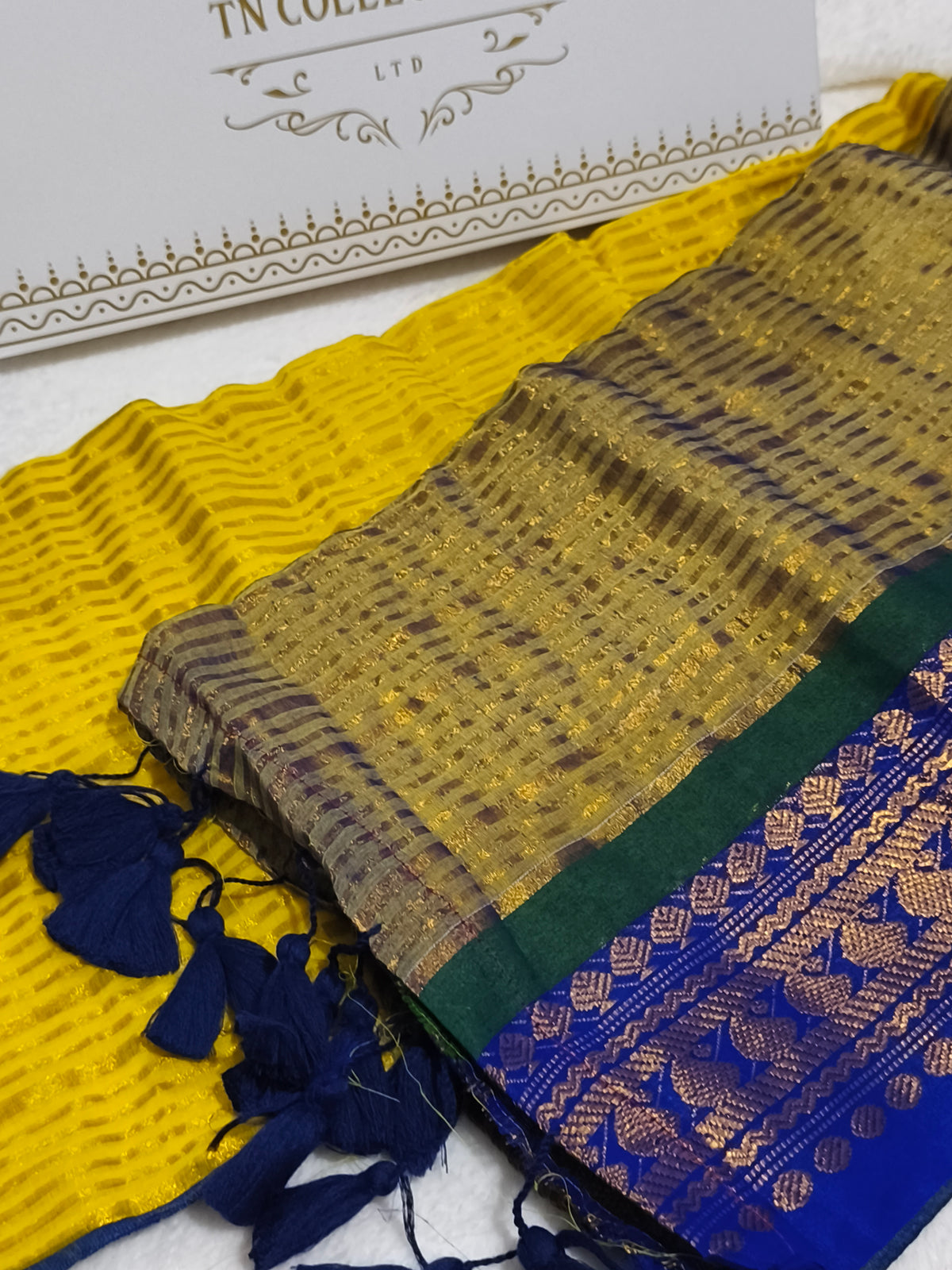 Kerala Special Mul Cotton Saree with Kanchi Border
