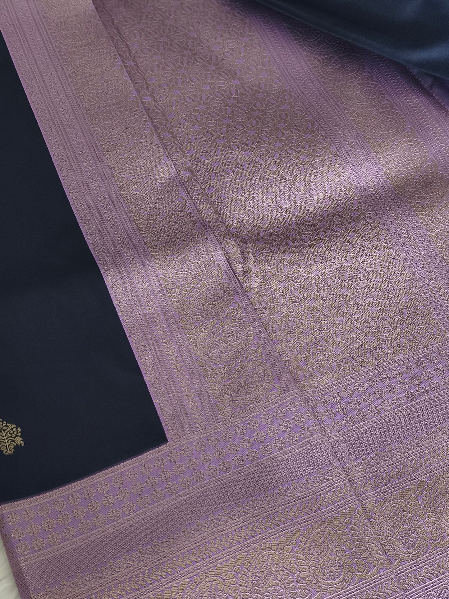 Kanchi Soft Silk Saree with contrast blouse and rich pallu Navy blue with lavender