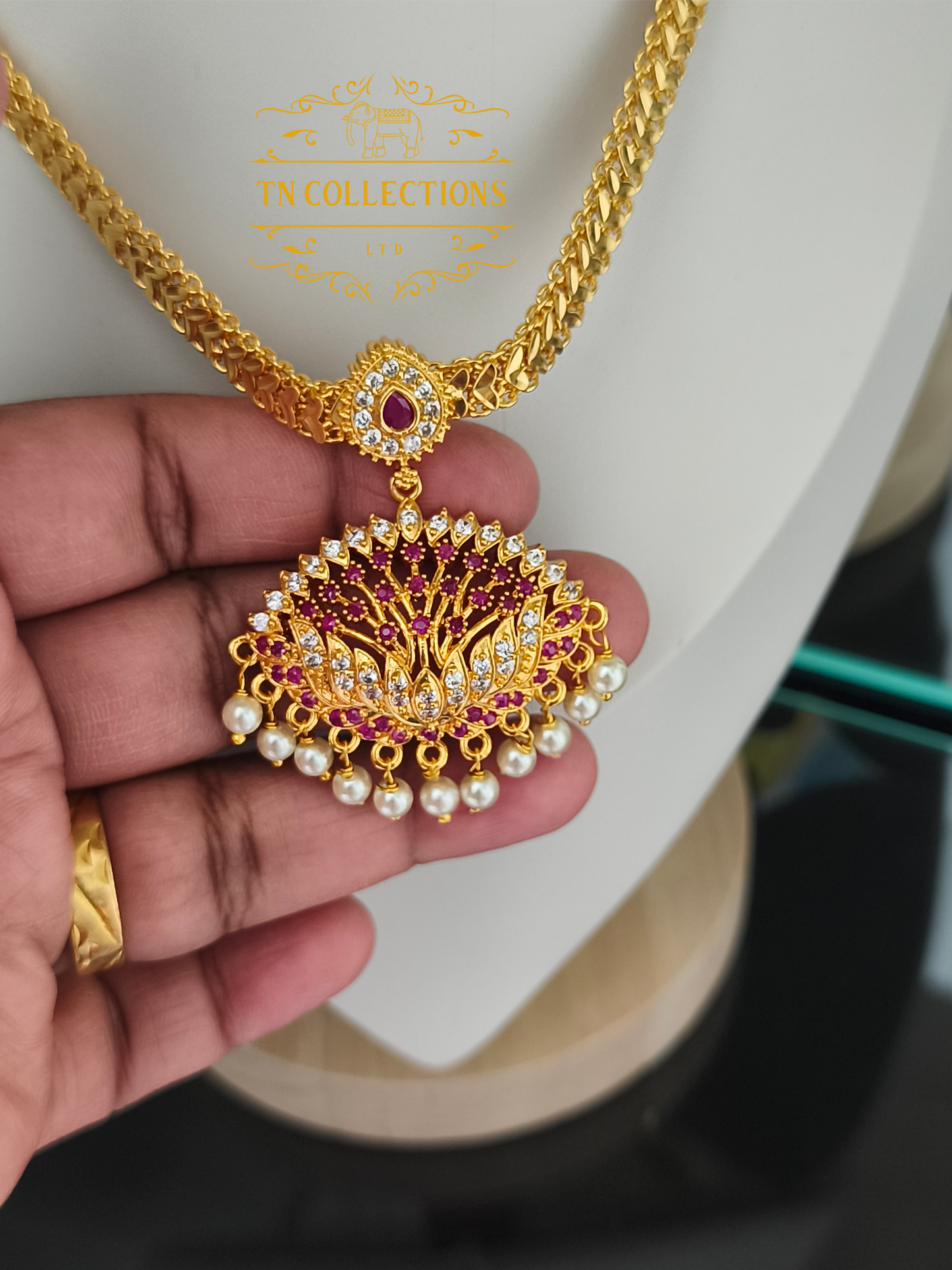 Micro Gold-Plated Traditional Allipoo Attiyal (Ruby & white)