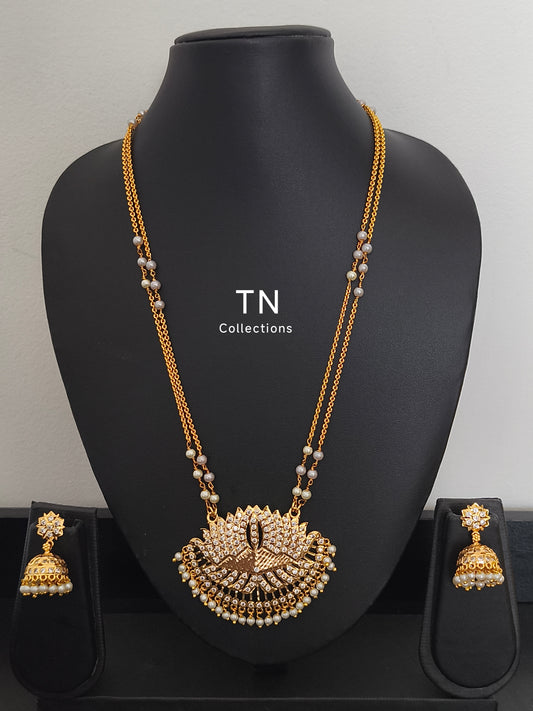 Micro gold plated Traditional Lotus Pathakkam with earrings