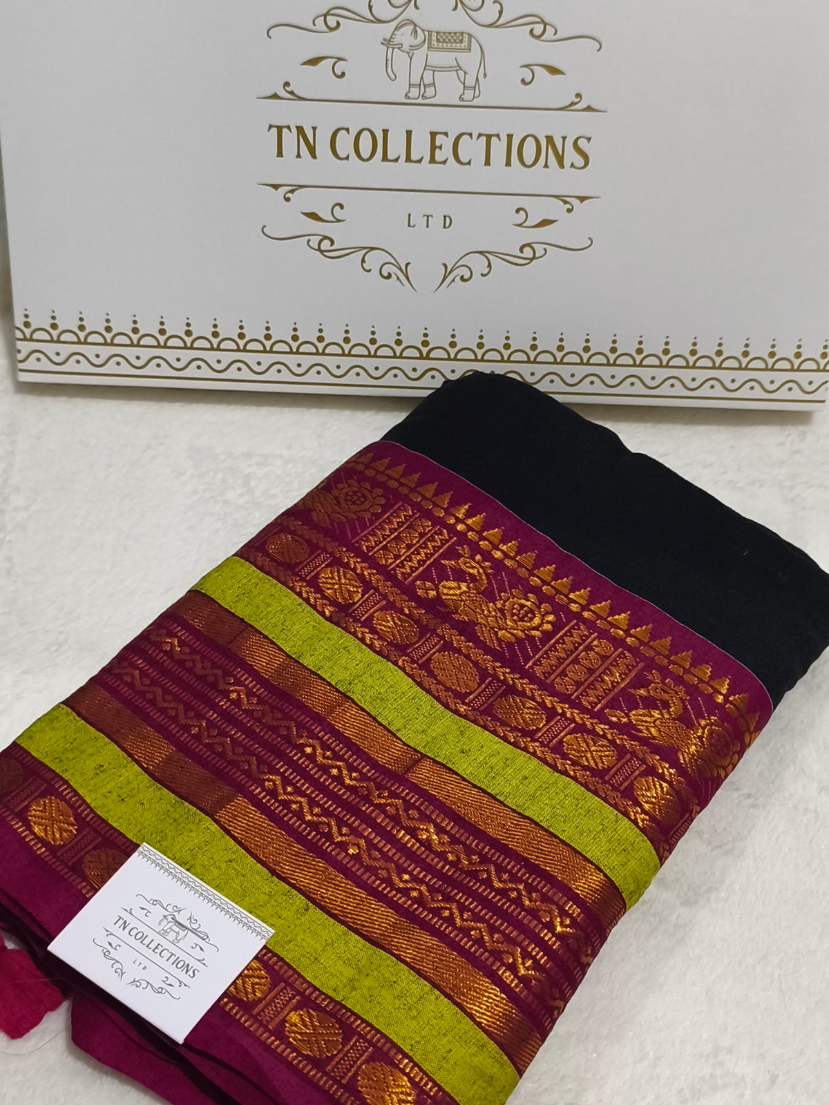 Kerala Special Mul Cotton Saree with Kanchi Border
