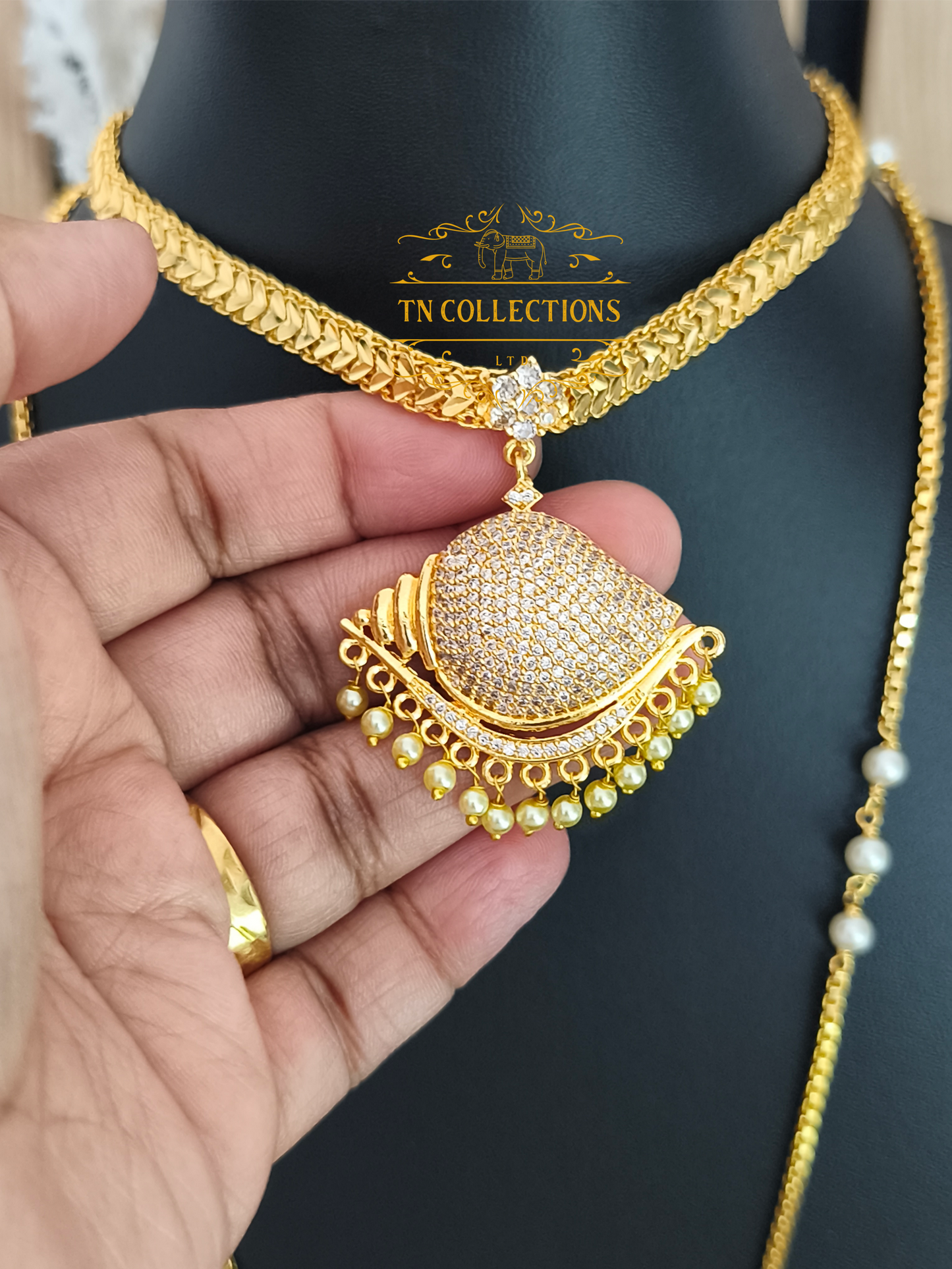 Micro Gold-Plated Traditional Sangu Attiyal Pathakkam set