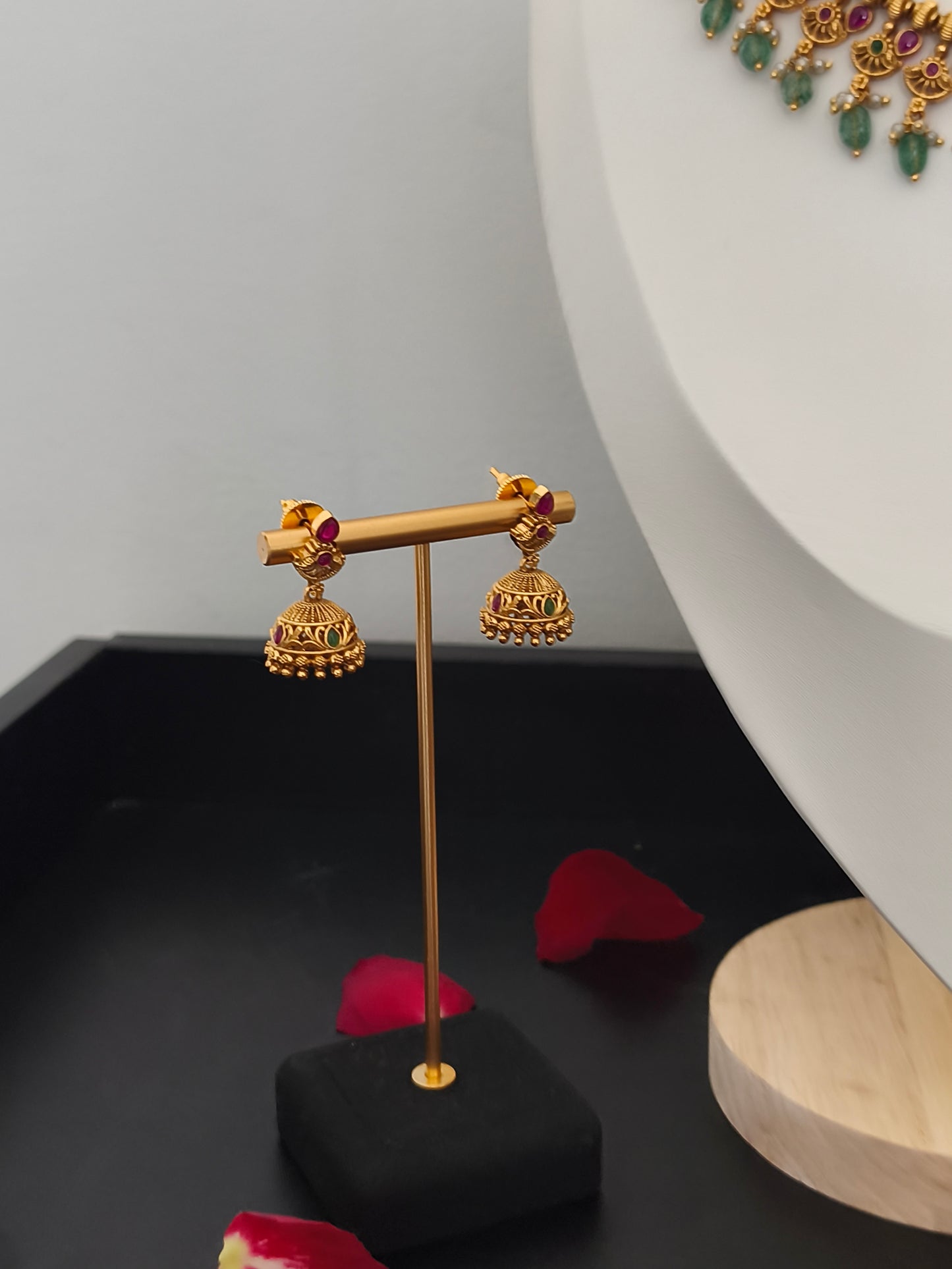 Matte Finish Real Jadu Stone Necklace