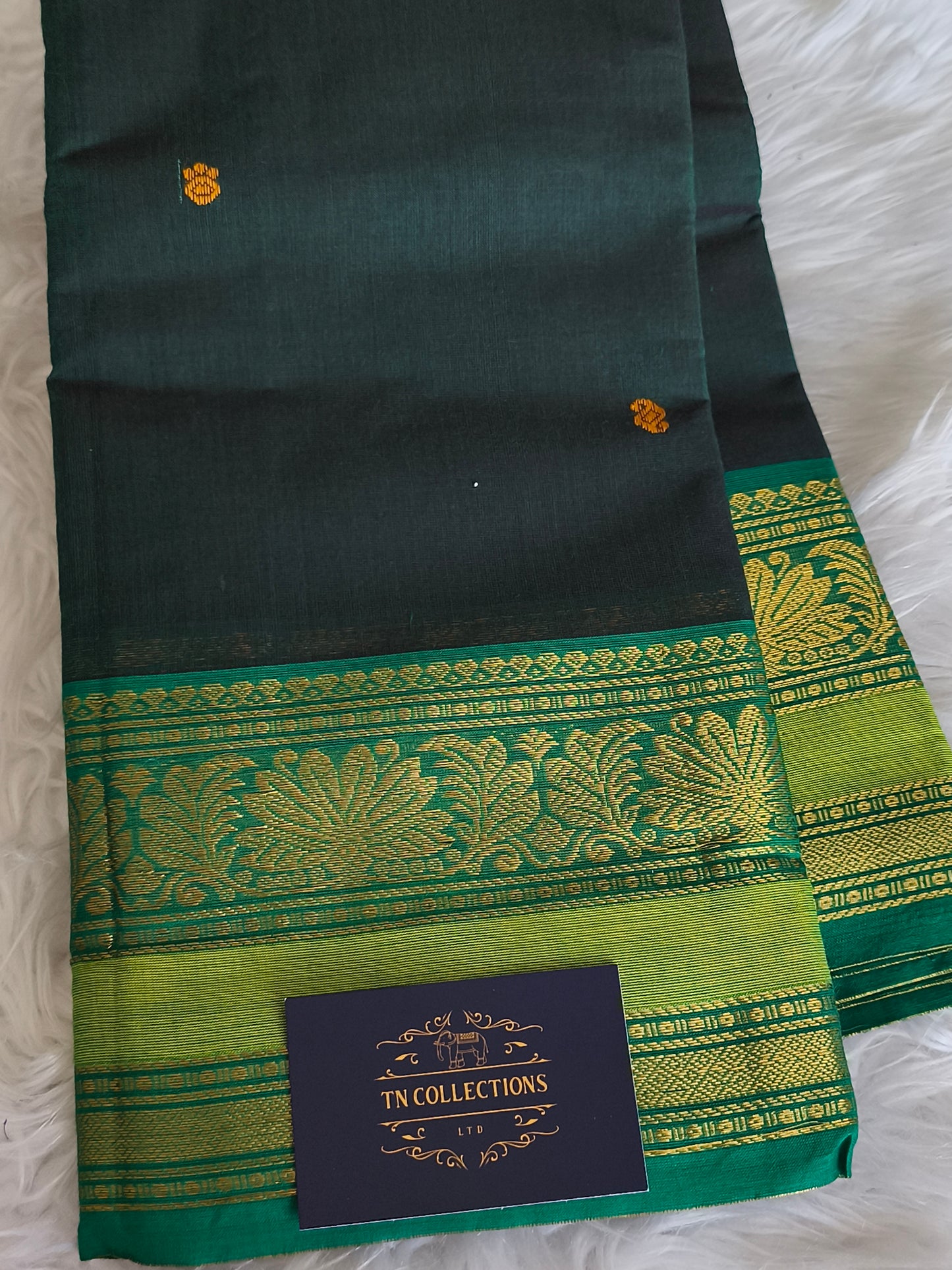 Pure handloom kanchi cotton saree (Dark Bottle Green)