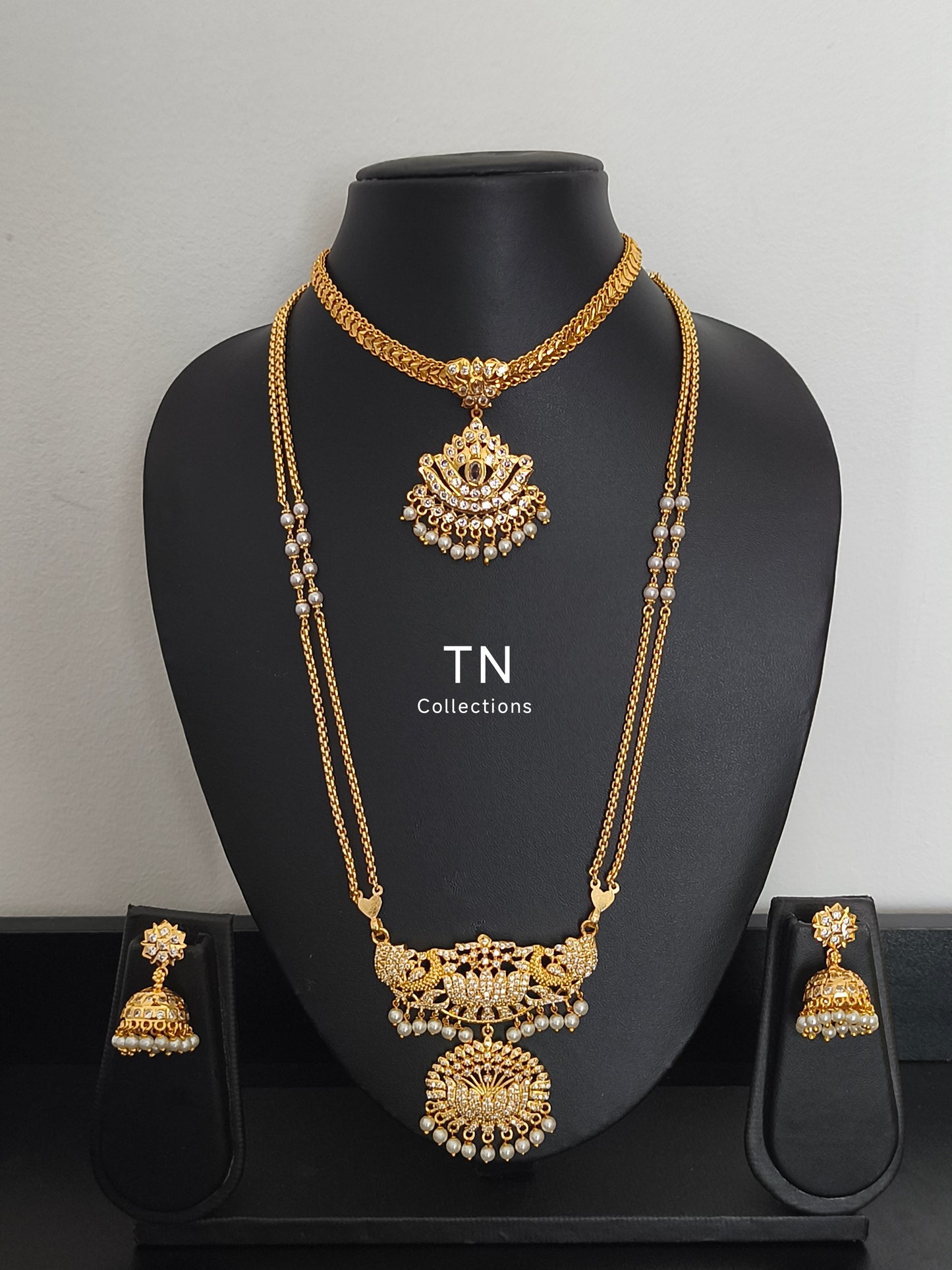 Full white stone Traditional jewellery set
