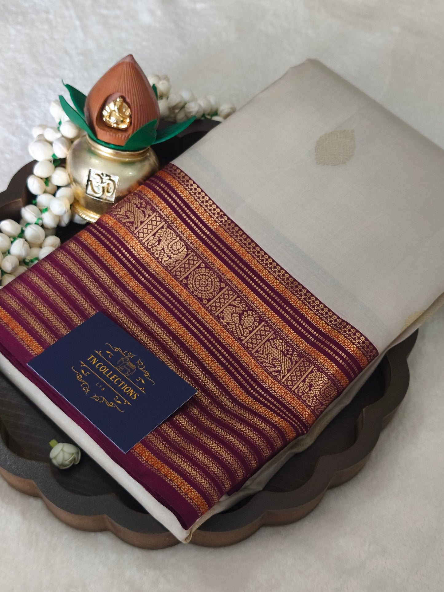 Pure handloom Kanchipuram Silk Saree( Off White)
