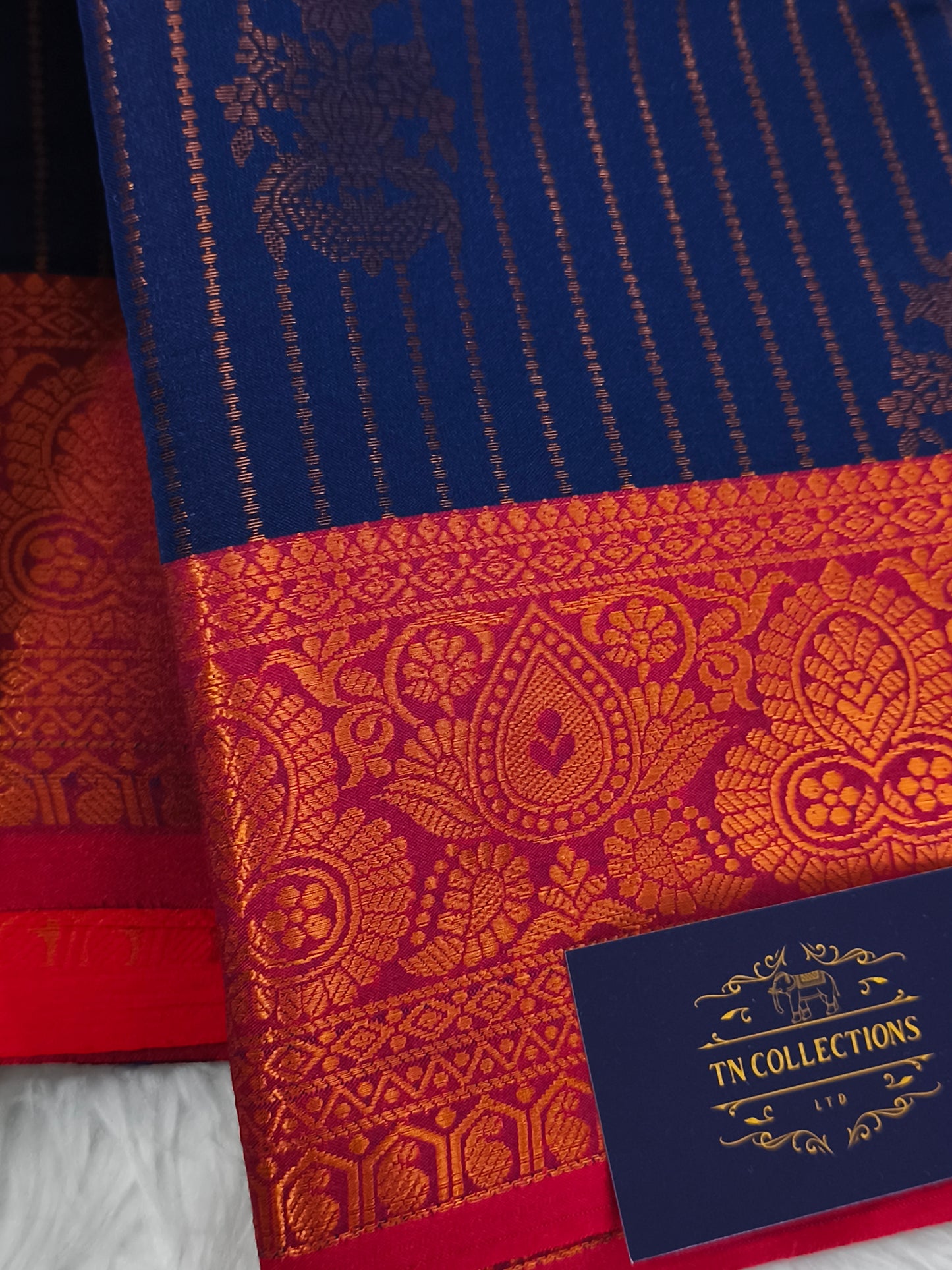 Vairaoosi Soft Silk Saree (Navy Blue)