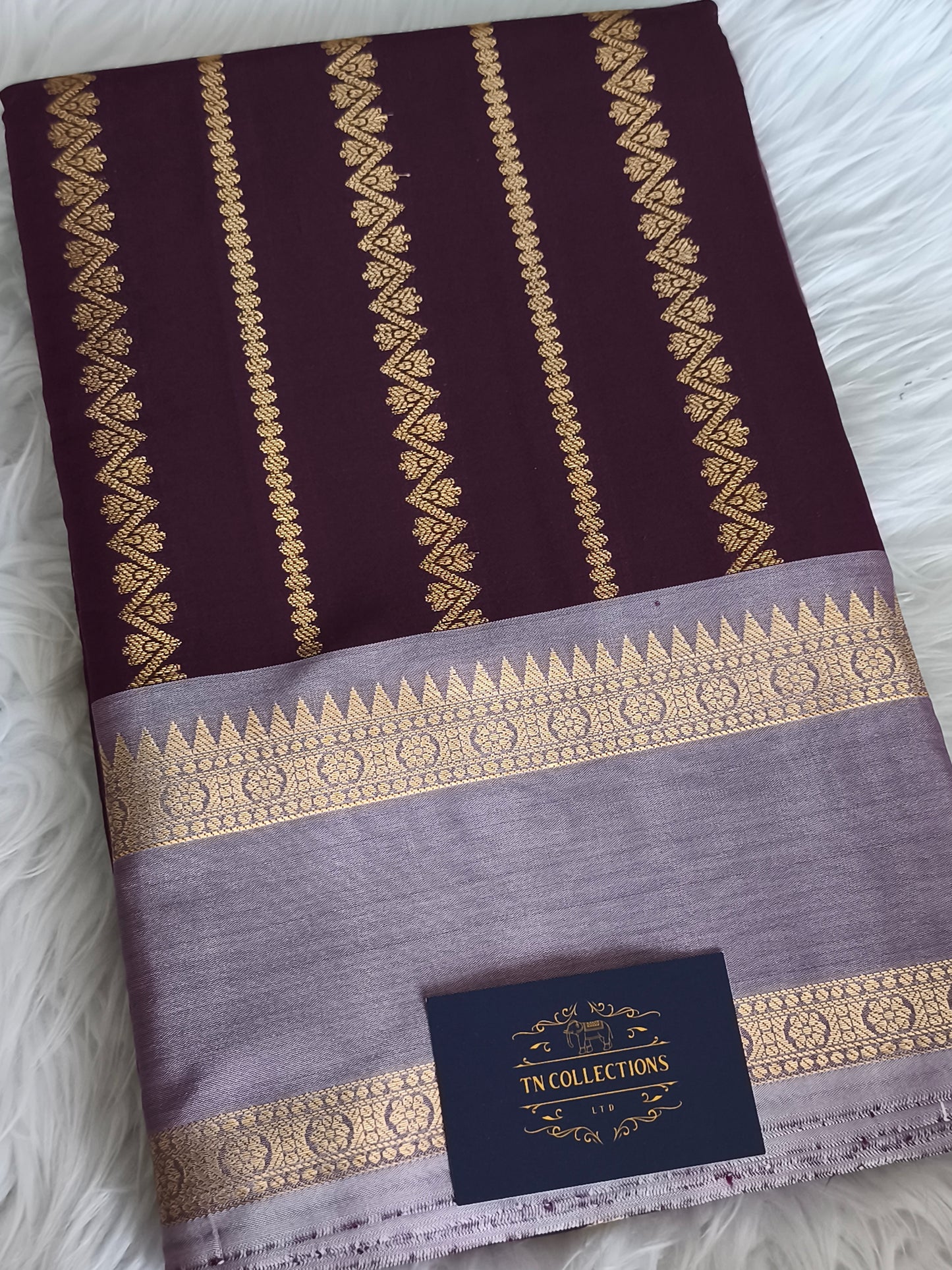 Semi Soft Silk Saree (Maroon)