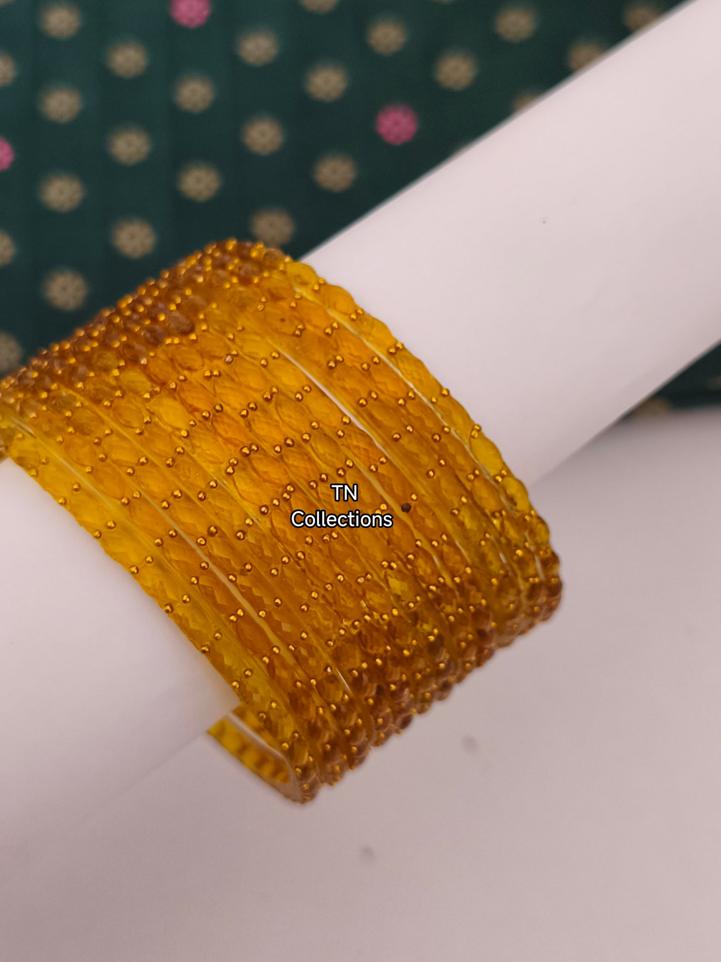 Trendy Raindrop Glass Bangles Set (Size 2.8)