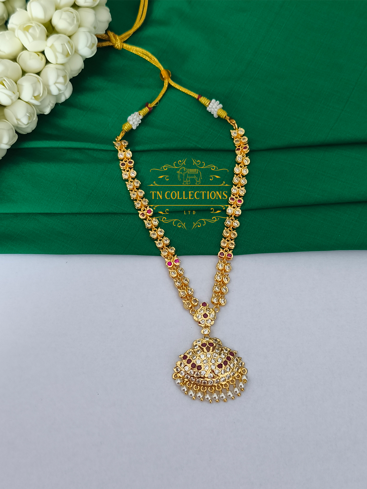 Gold Polish Trendy Semi Bridal Set