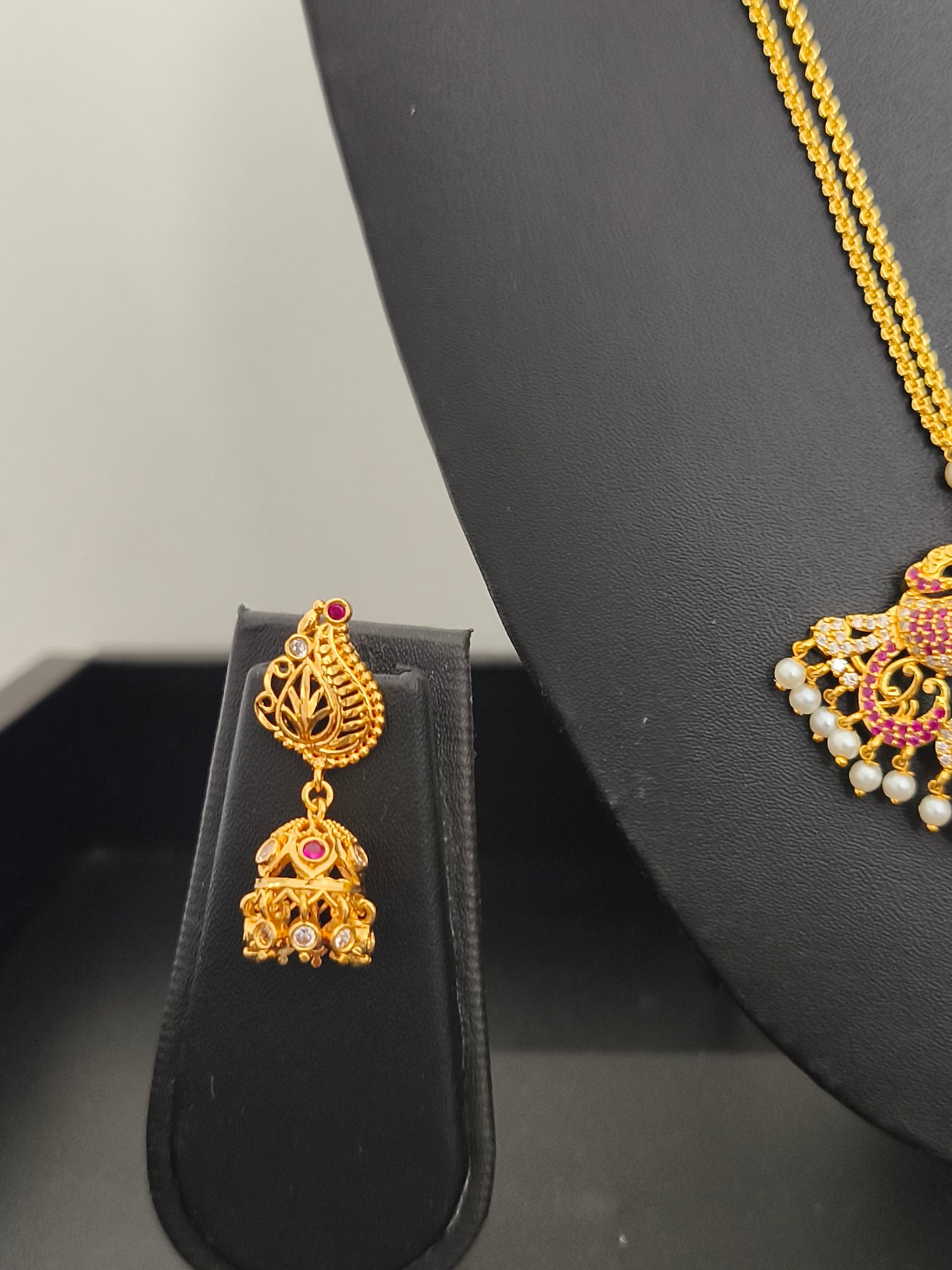 Micro gold plated pathakkam chain with pendant and earrings