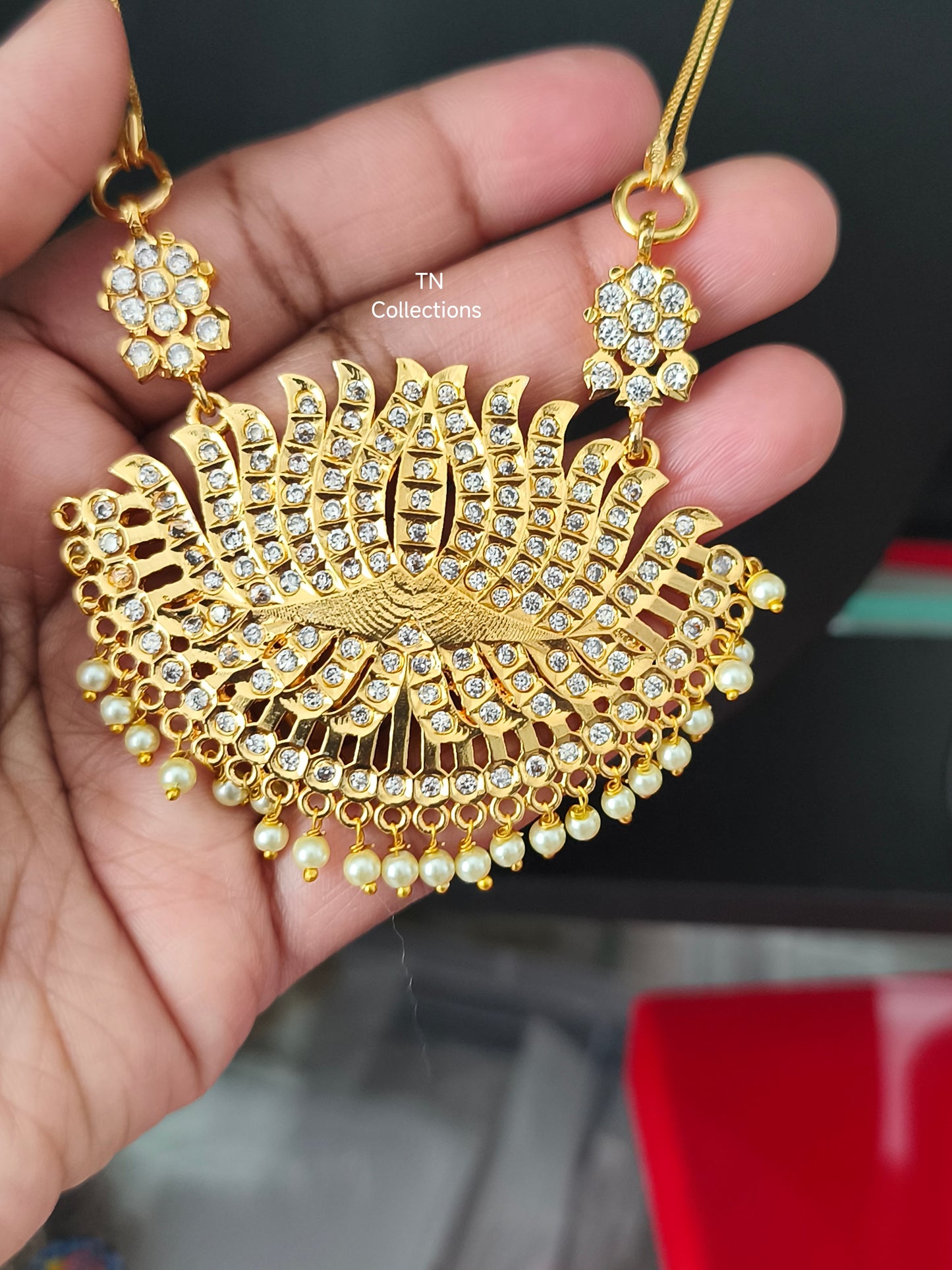 Trendy Lotus Semi Bridal Set