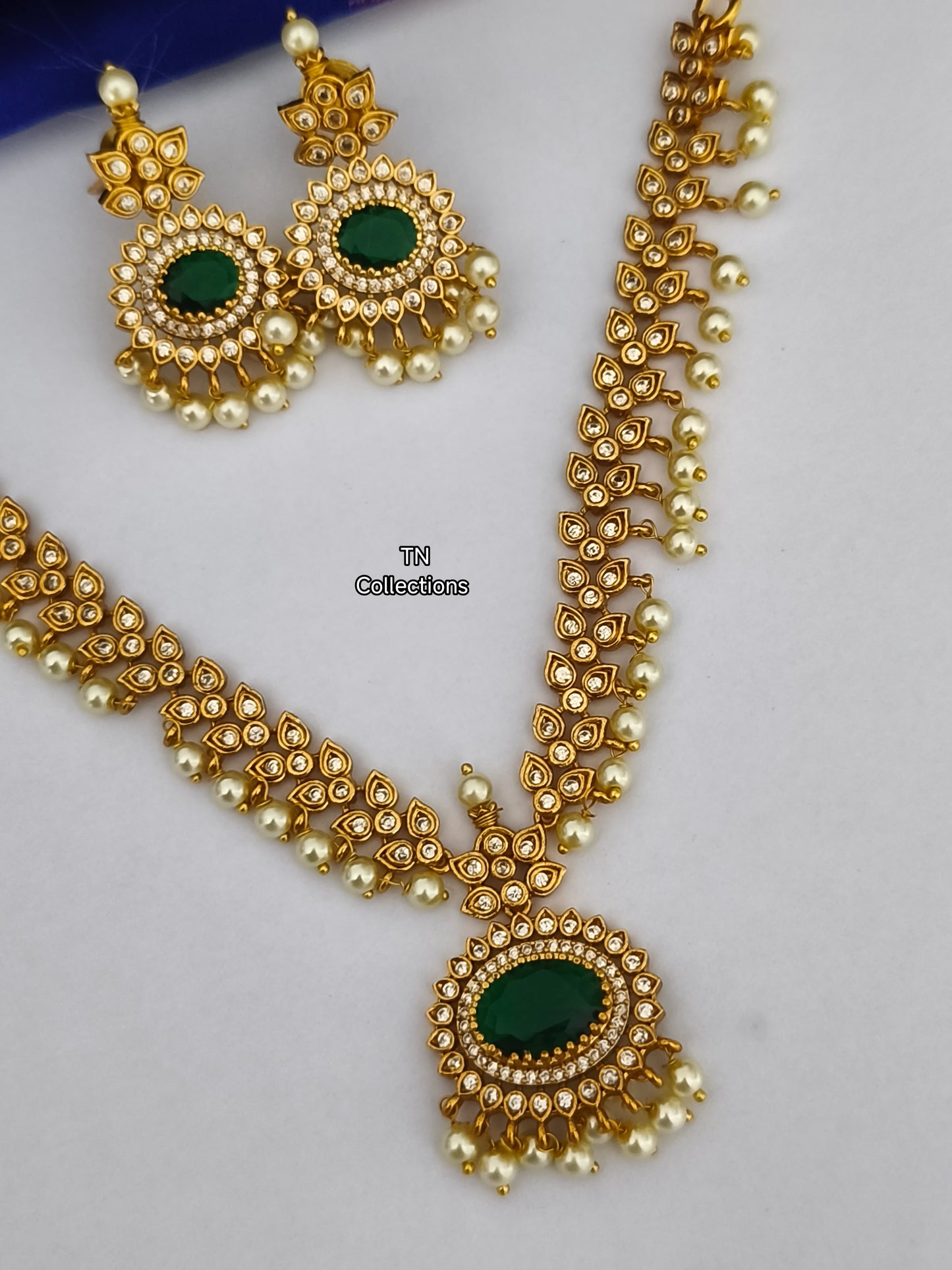 Matte Finish Choker Necklace Set
