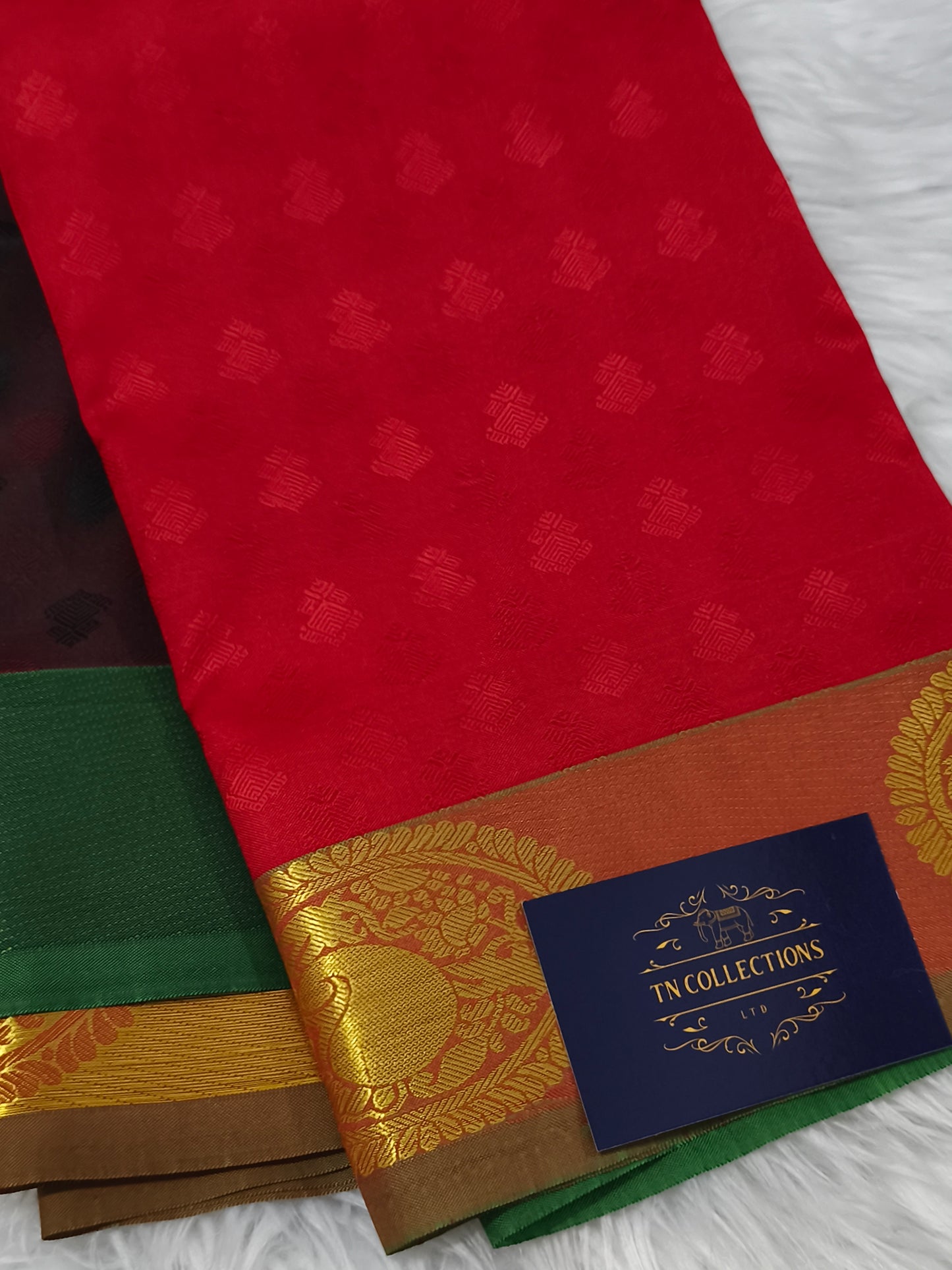 Semi soft silk saree (Red)