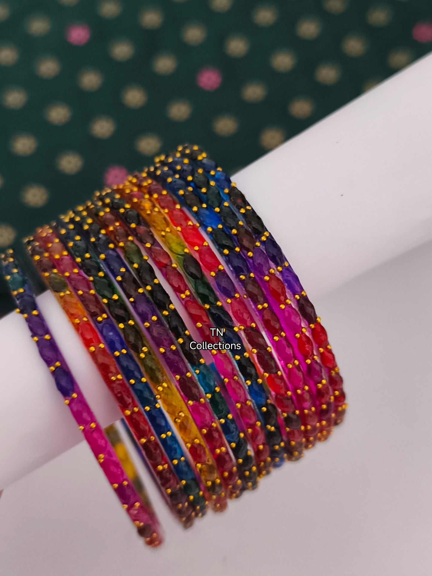 Multicoloured Glass Bangles (Size 2.8)