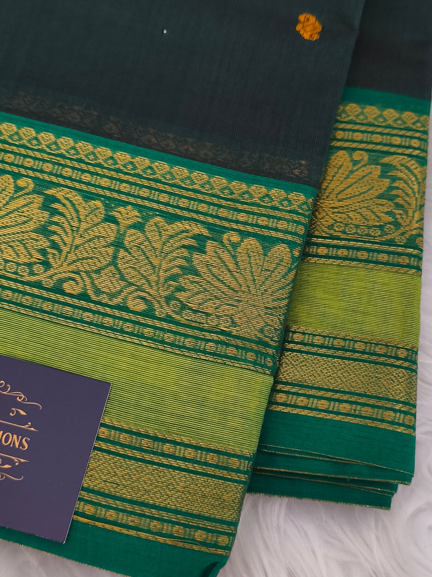Pure handloom kanchi cotton saree (Dark Bottle Green)
