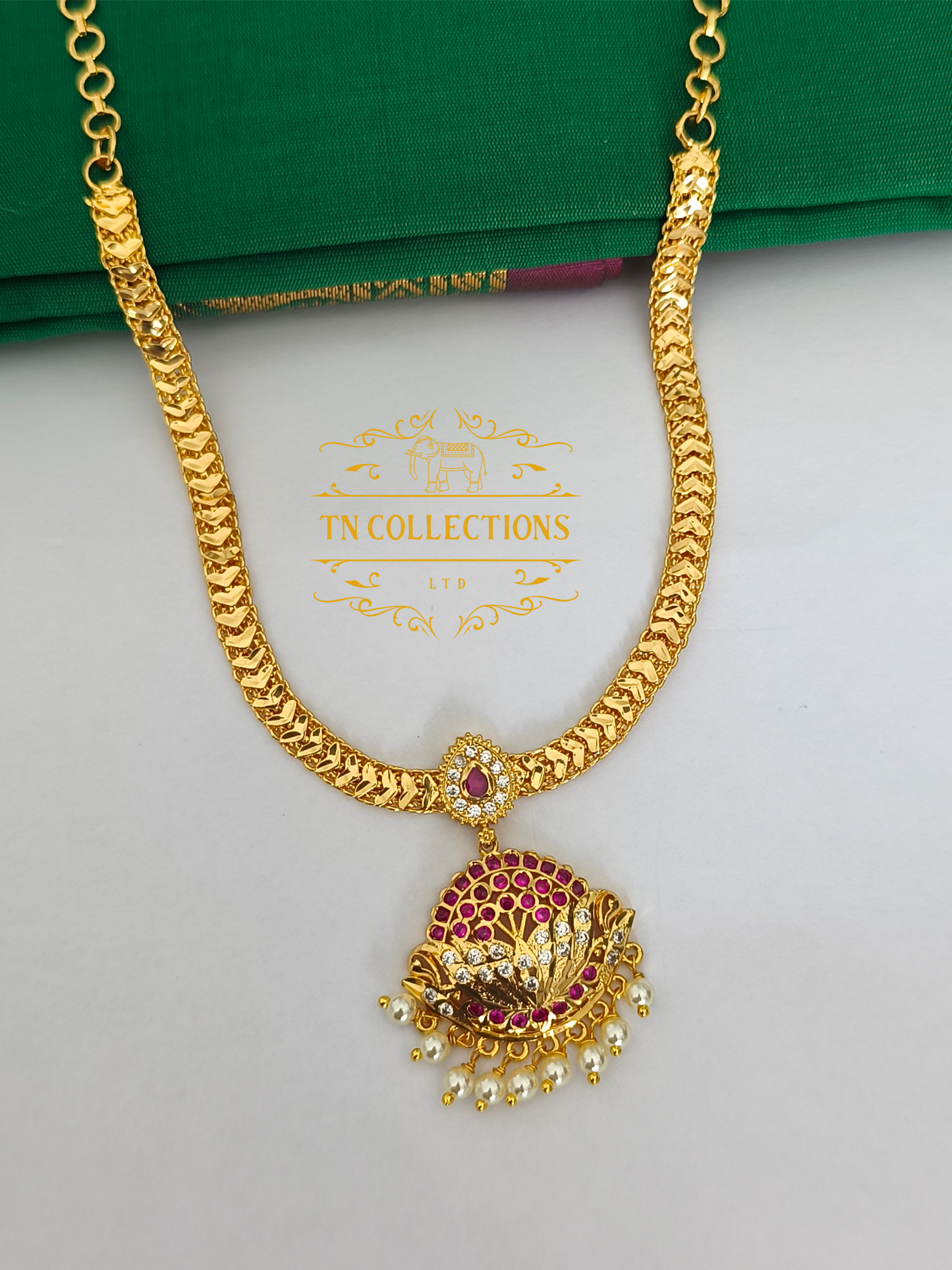 Micro Gold-Plated Traditional Alli Attiyal Necklace (Ruby & white)
