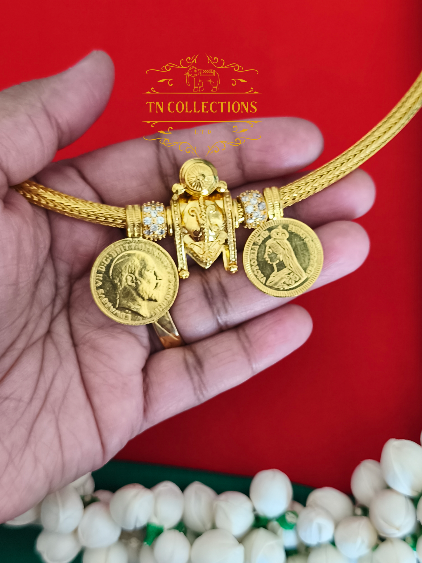 22ct Gold plated Traditional Vaira Thalikodi with kombu thali (Unscrewable Clasp)