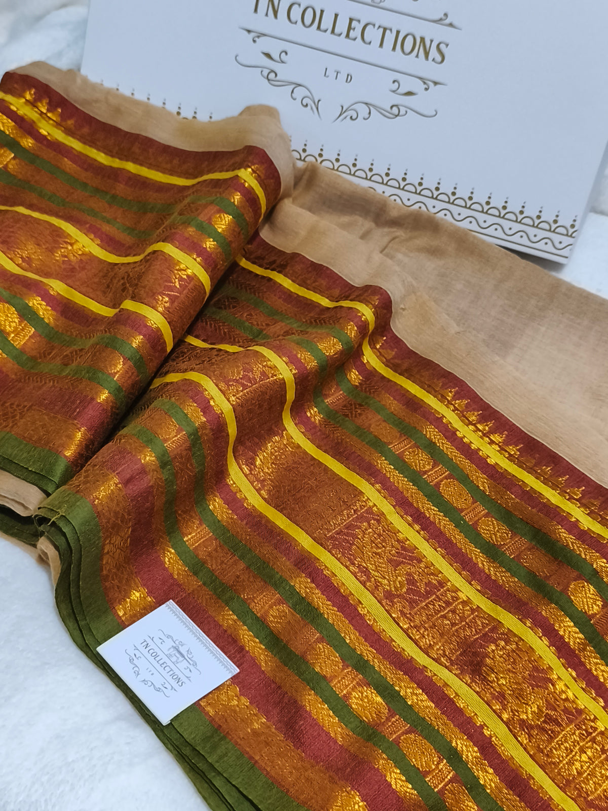 Kerala Special Mul Cotton Saree with Kanchi Border