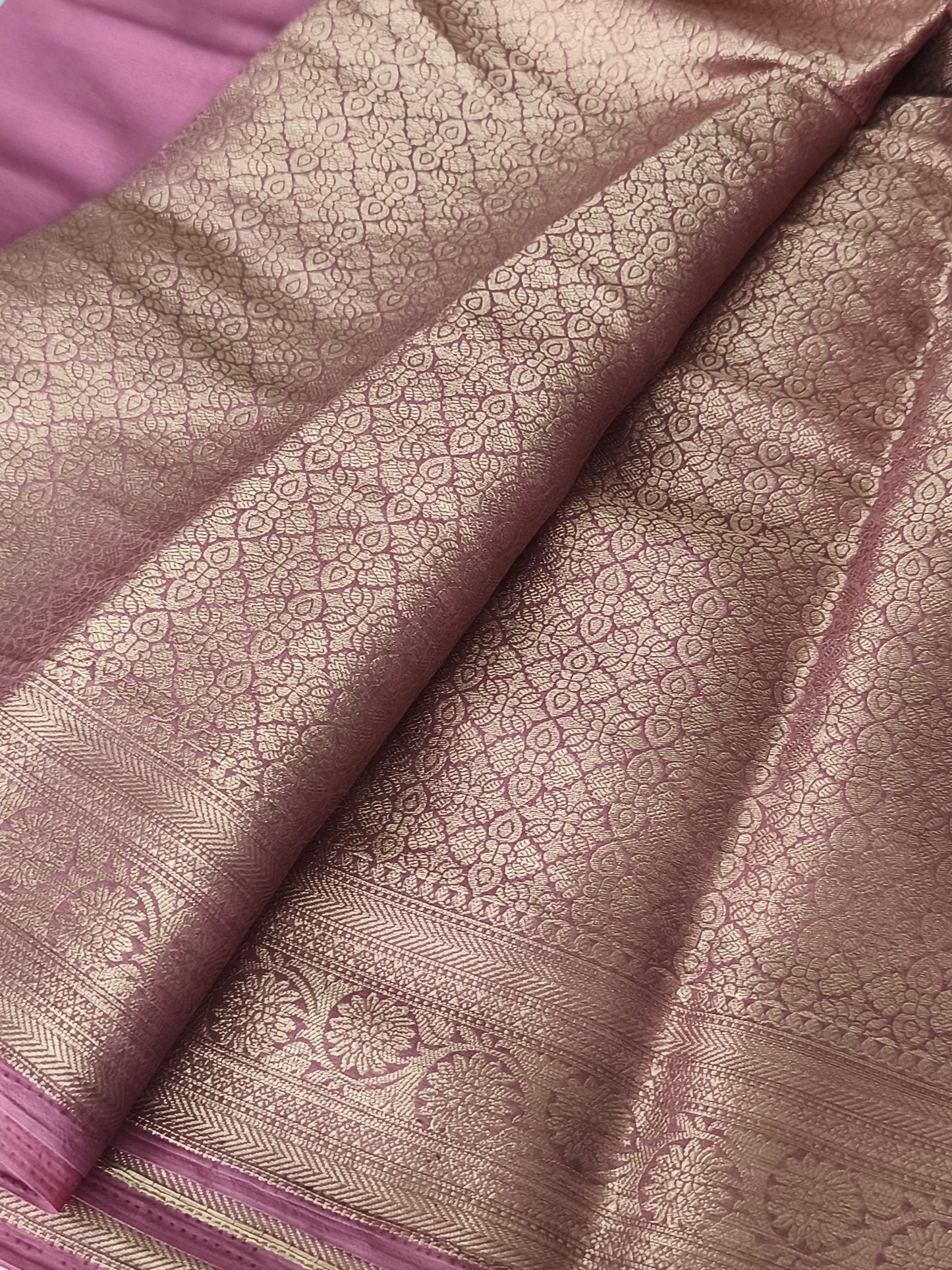 Dusky Pink colour Chiffon Georgette Party Saree