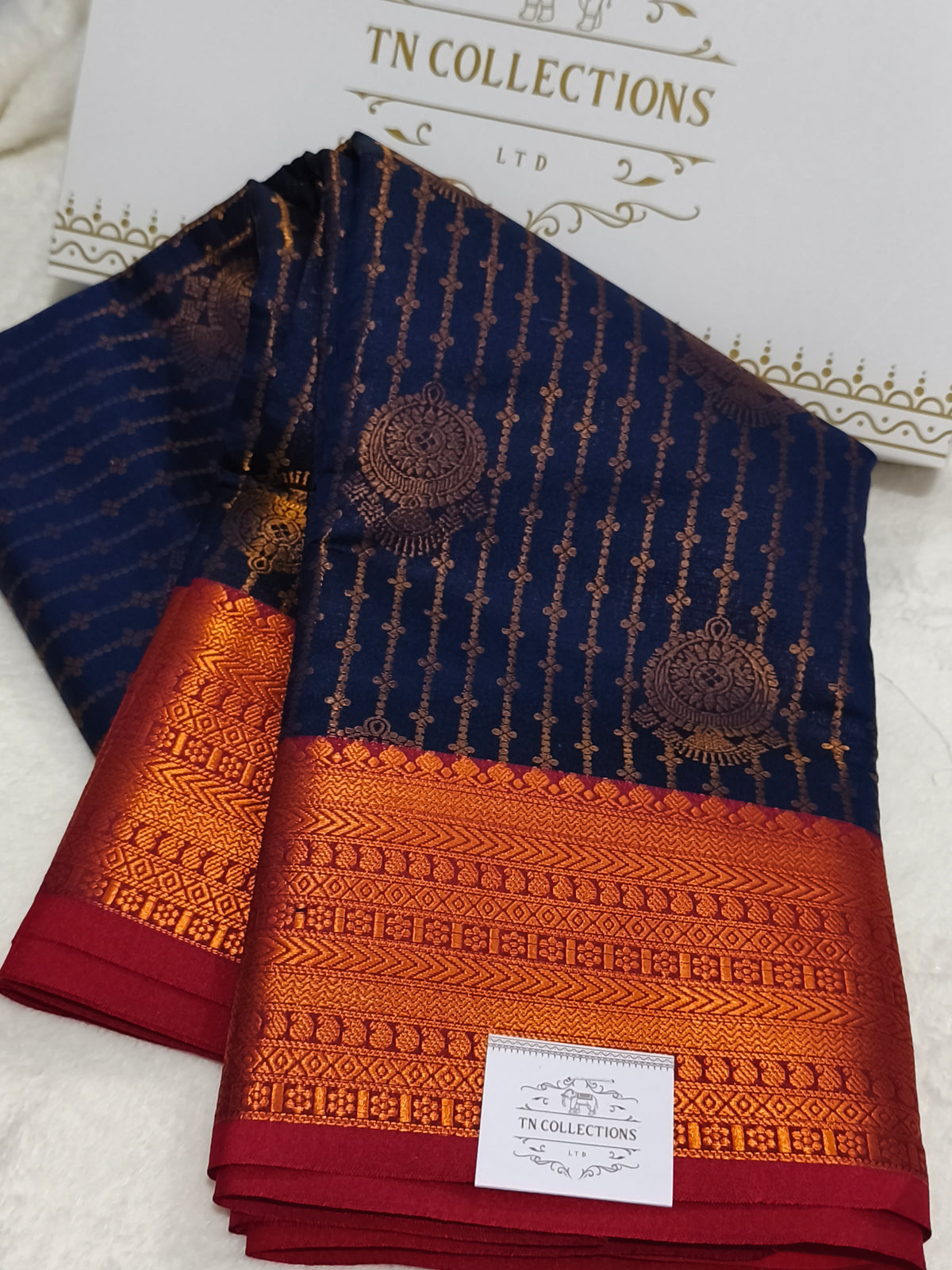 Kanchipuram vairaoosi Soft Silk Saree (Navy Blue)