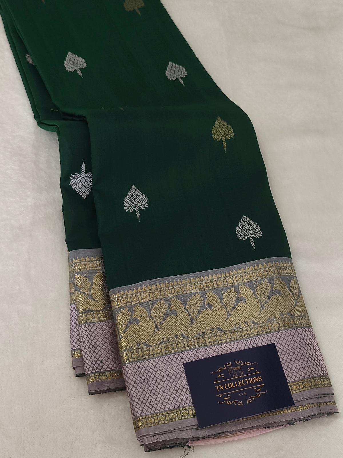 Pure handloom kanchipuram silk saree (Forest Green)