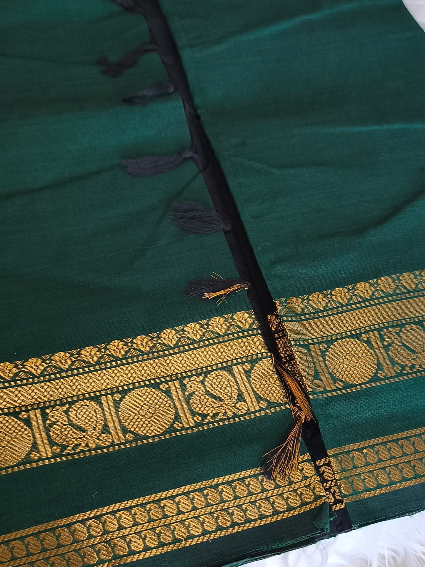 Pure handloom kanchi cotton saree (Dark Green)