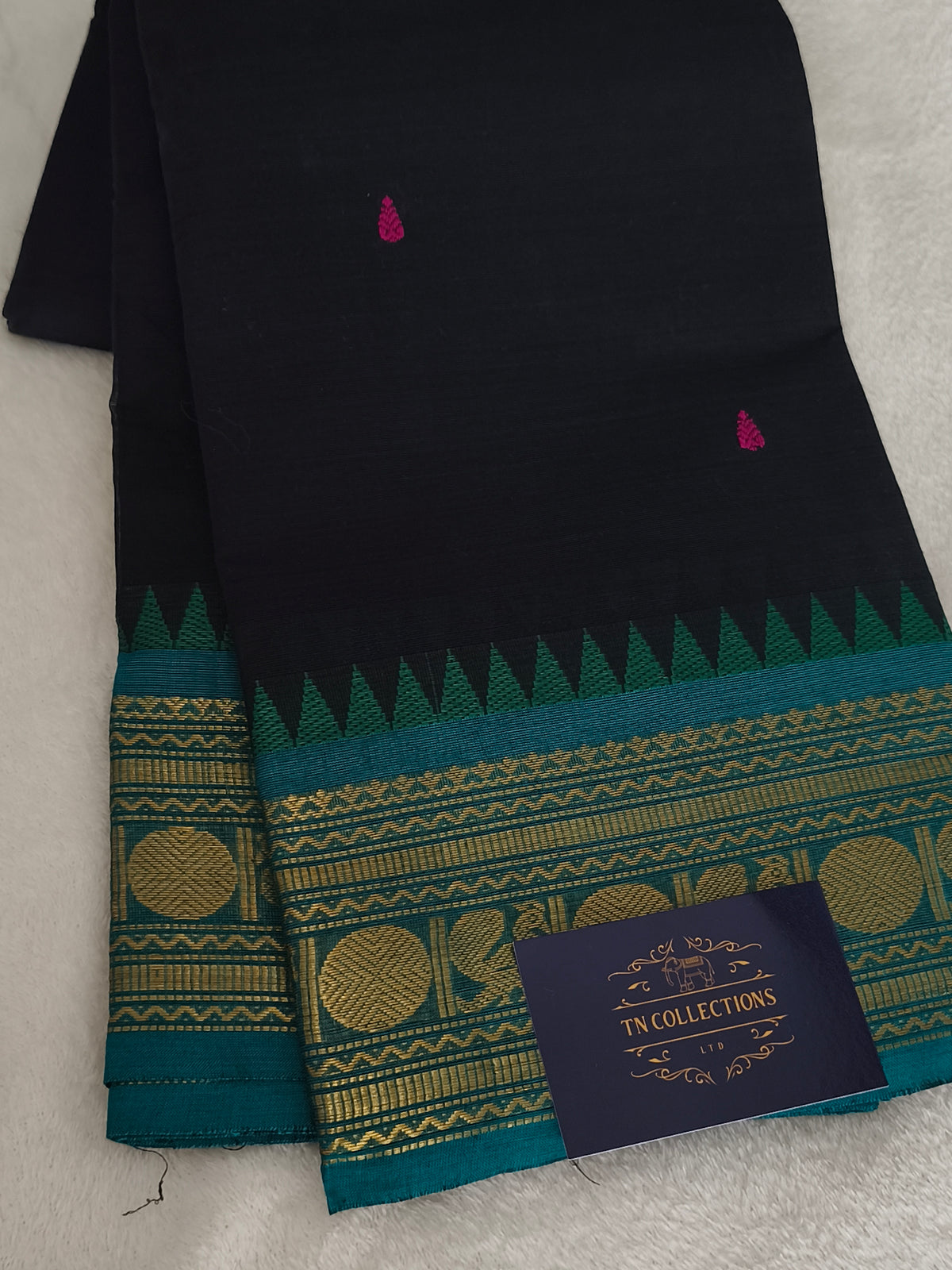 Pure handloom Kanchi Cotton Saree (Black)
