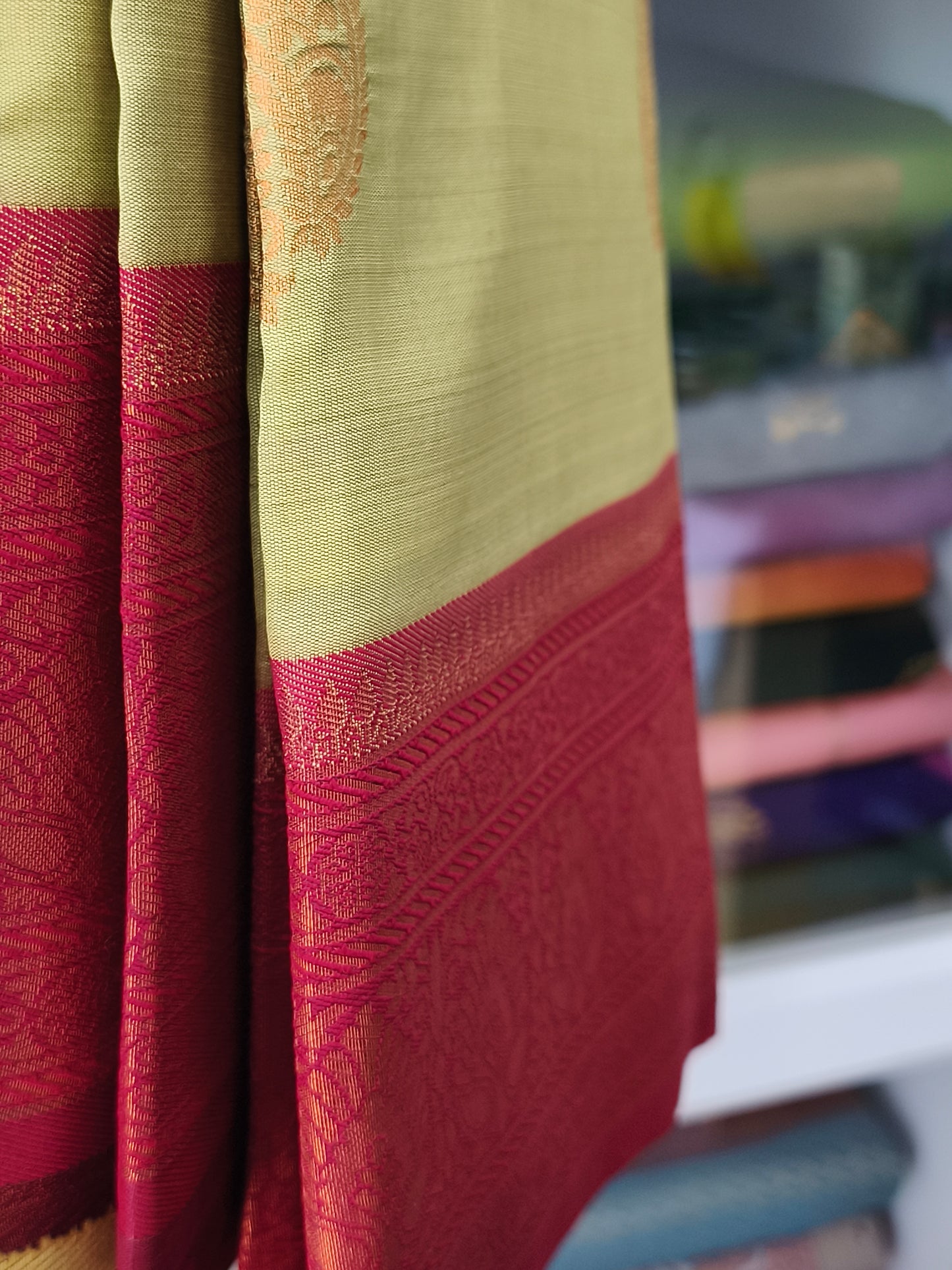 Kanchi Semi soft silk saree with contrast blouse and pallu