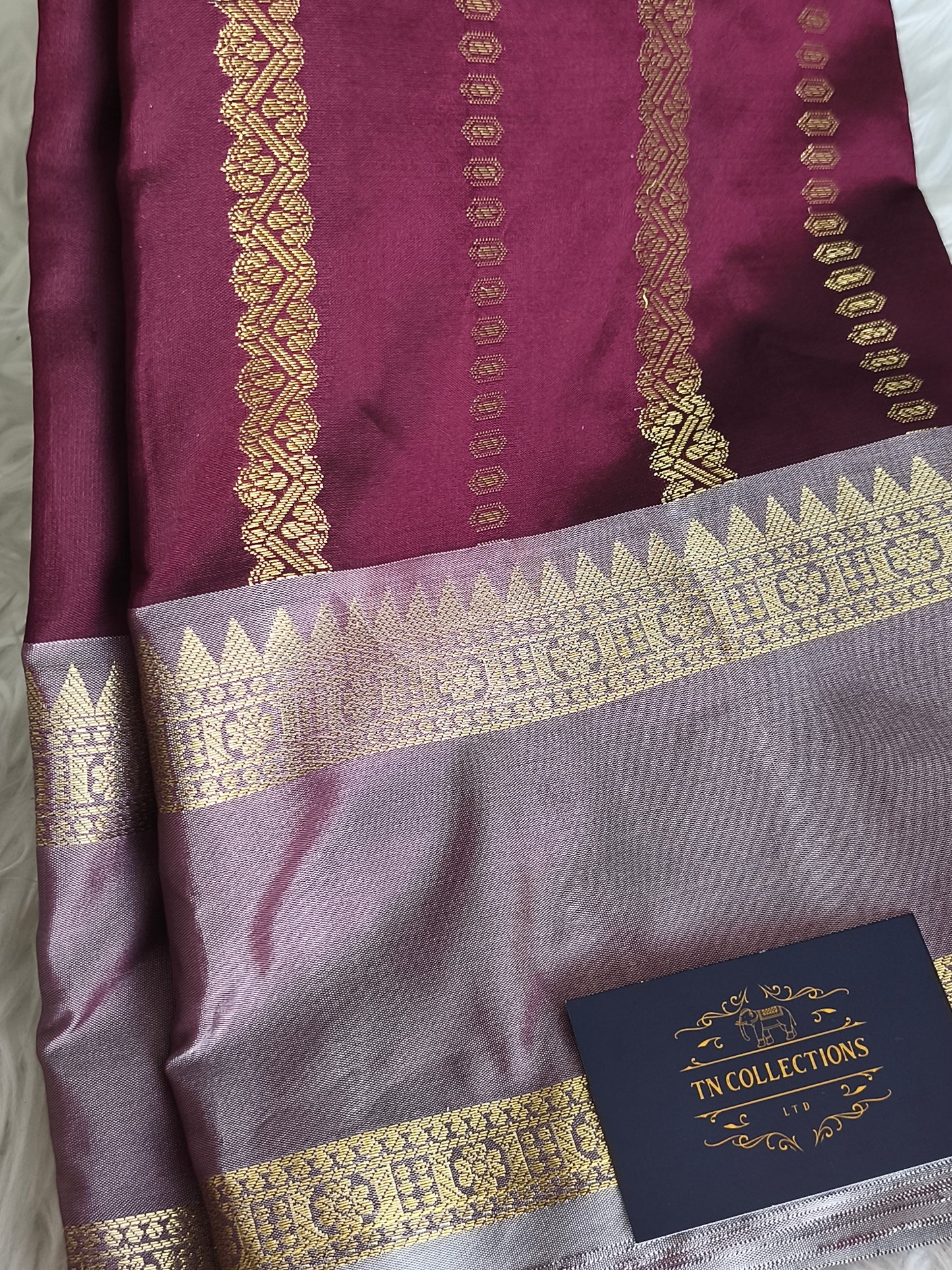 Semi Soft Silk Saree (Maroon)