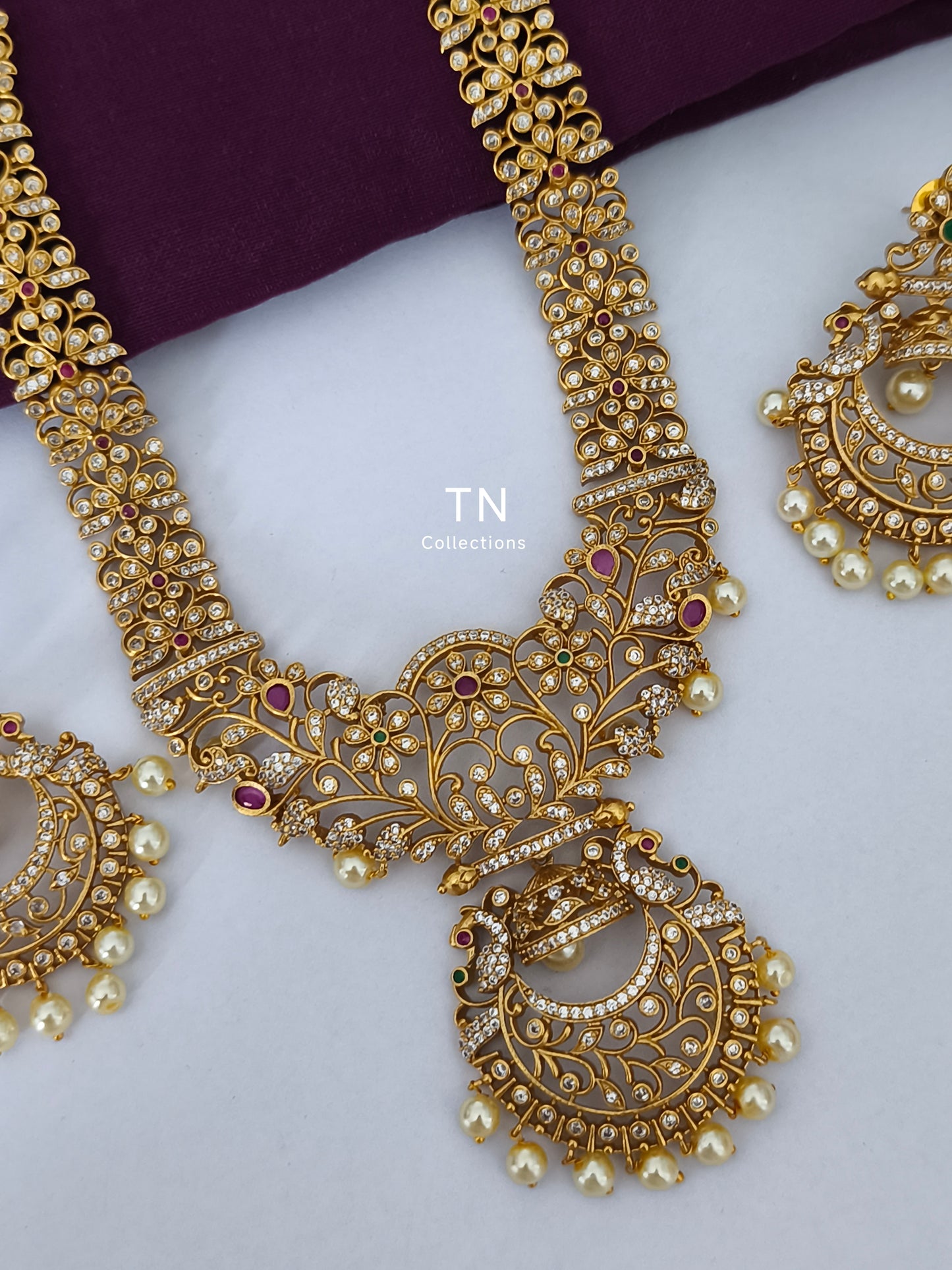 Matte Finish Necklace with earrings