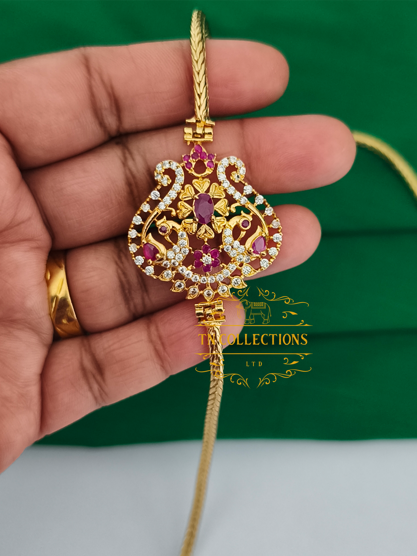 Micro Gold-Plated Traditional Mugappu Kodi