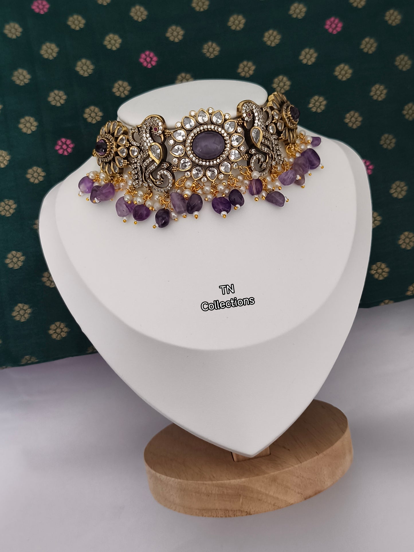 Unique Trendy Choker Set