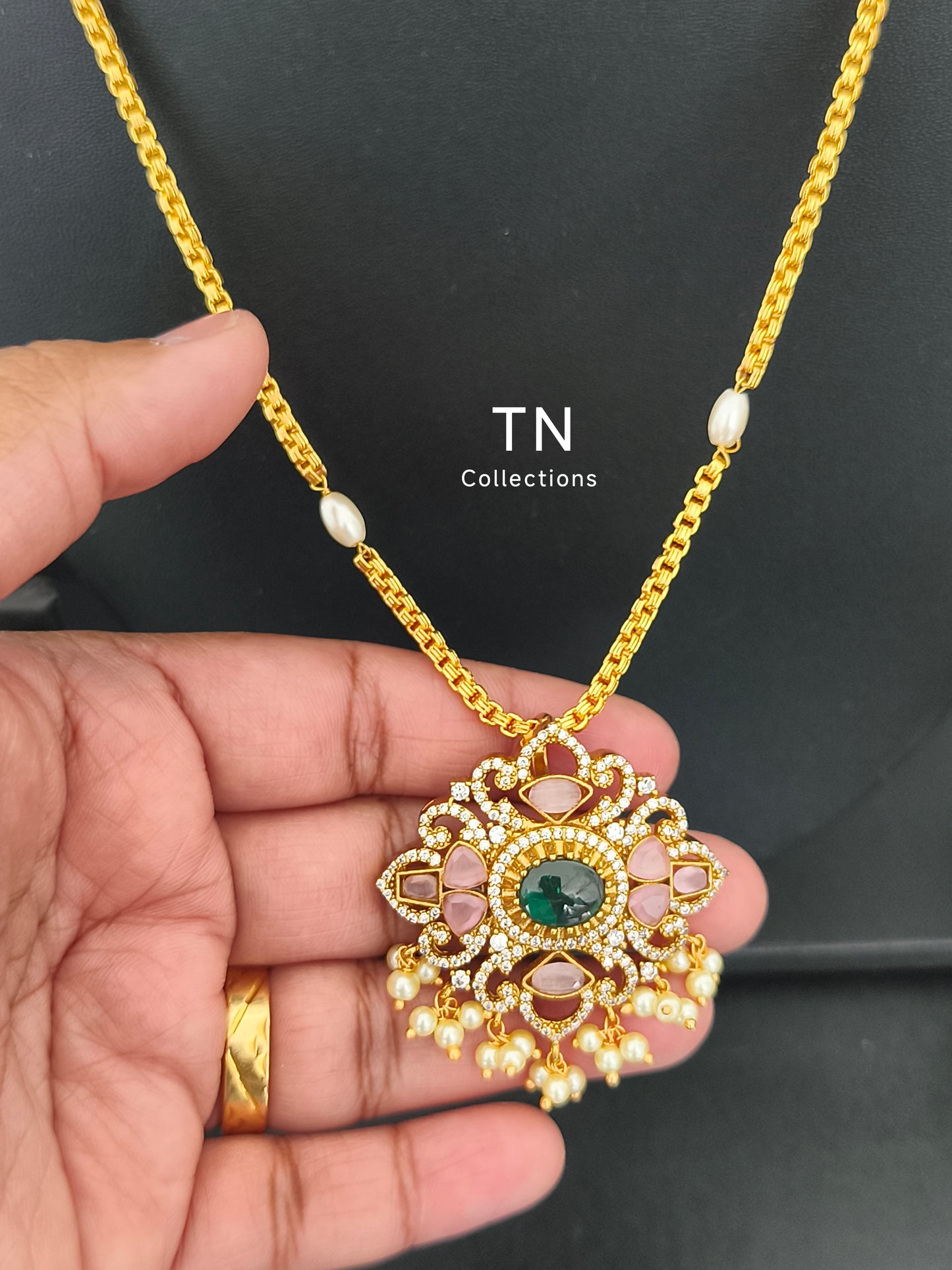 Simple and elegant Pendant Set with Pearl chain