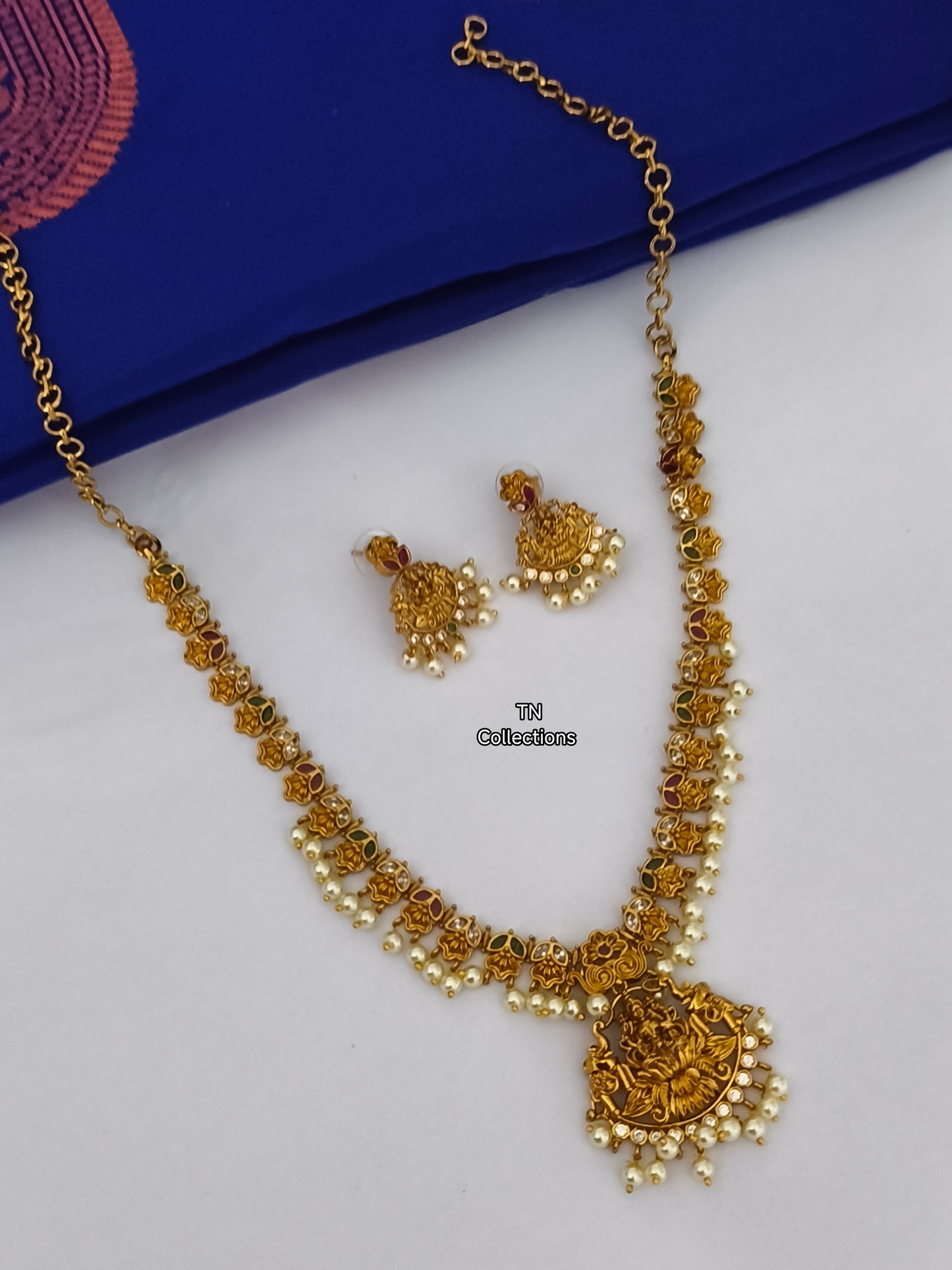 Antique Matte Finish Luxmi Necklace Set