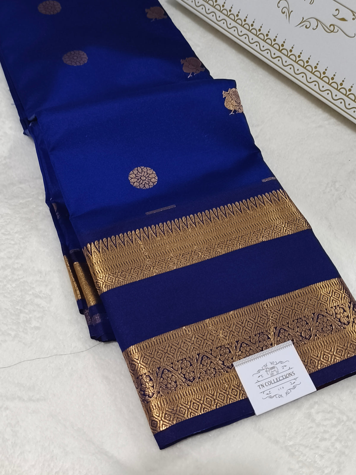 Trendy Semi Soft Silk Saree with contrast blouse and rich pallu
