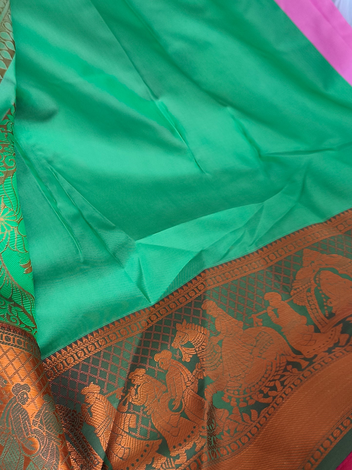 Traditional Pallakku Design Pink Kanchi Soft Silk Saree